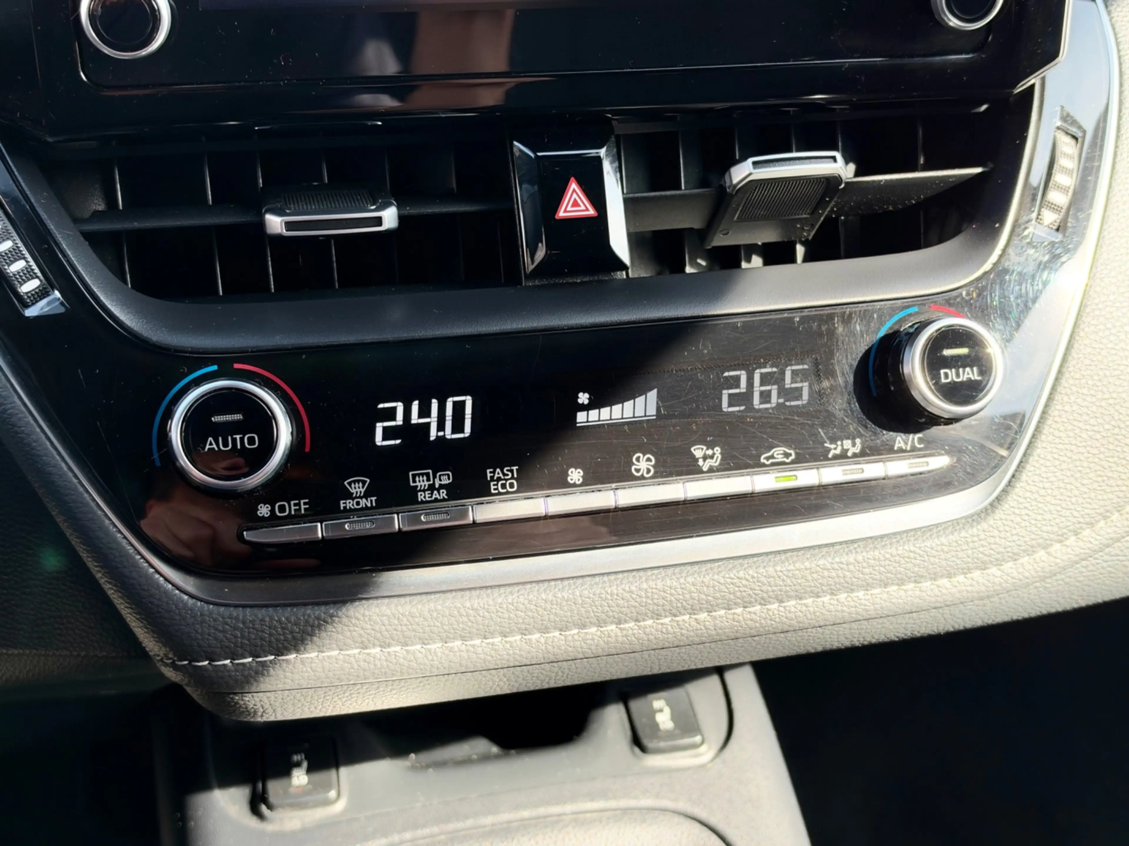 Suzuki Swace 1.8 Hybrid Select | CARPLAY | STUURWIELVERW. | CAM — photo 20