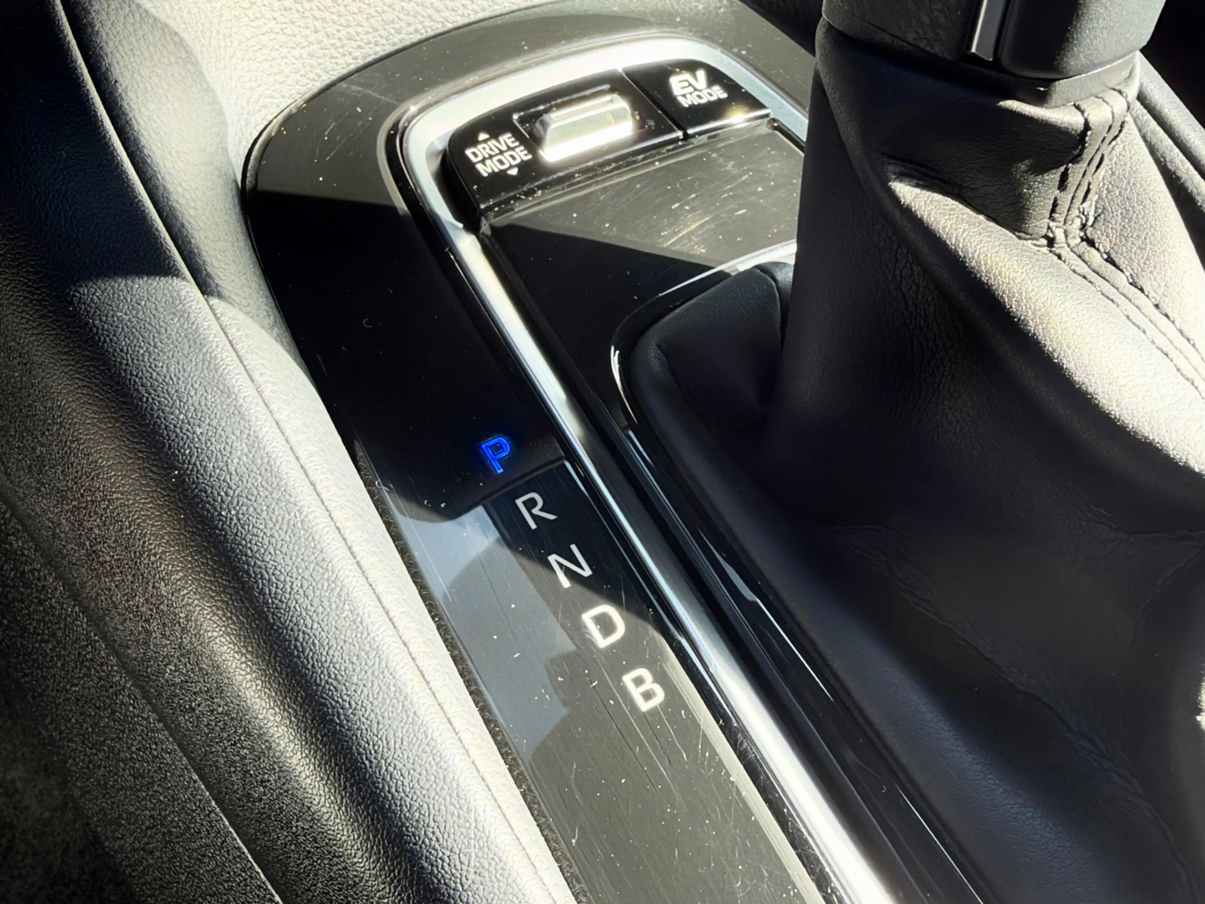 Suzuki Swace 1.8 Hybrid Select | CARPLAY | STUURWIELVERW. | CAM — photo 18