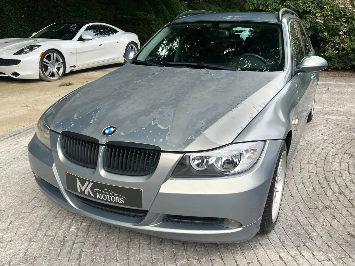 BMW 318 d Touring Grau - 2