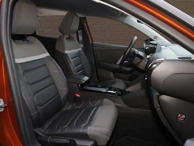 Citroen C4 view 9