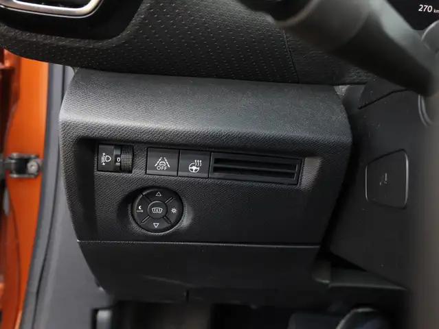 Citroen C4 view 8