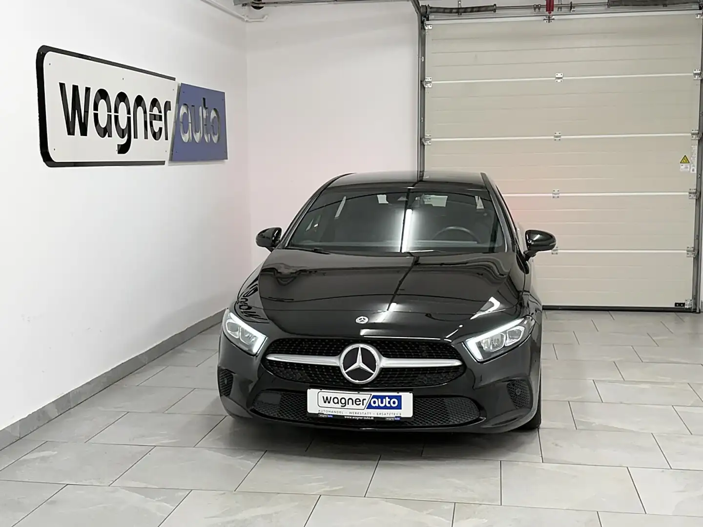 Mercedes-Benz A 200 d 4MATIC Aut.LED/Navi/Lane Assist/Kamera Schwarz - 1
