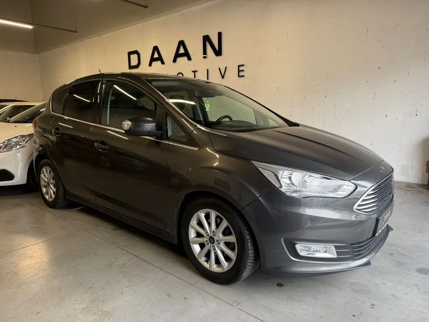 Ford C-Max Essence - 1