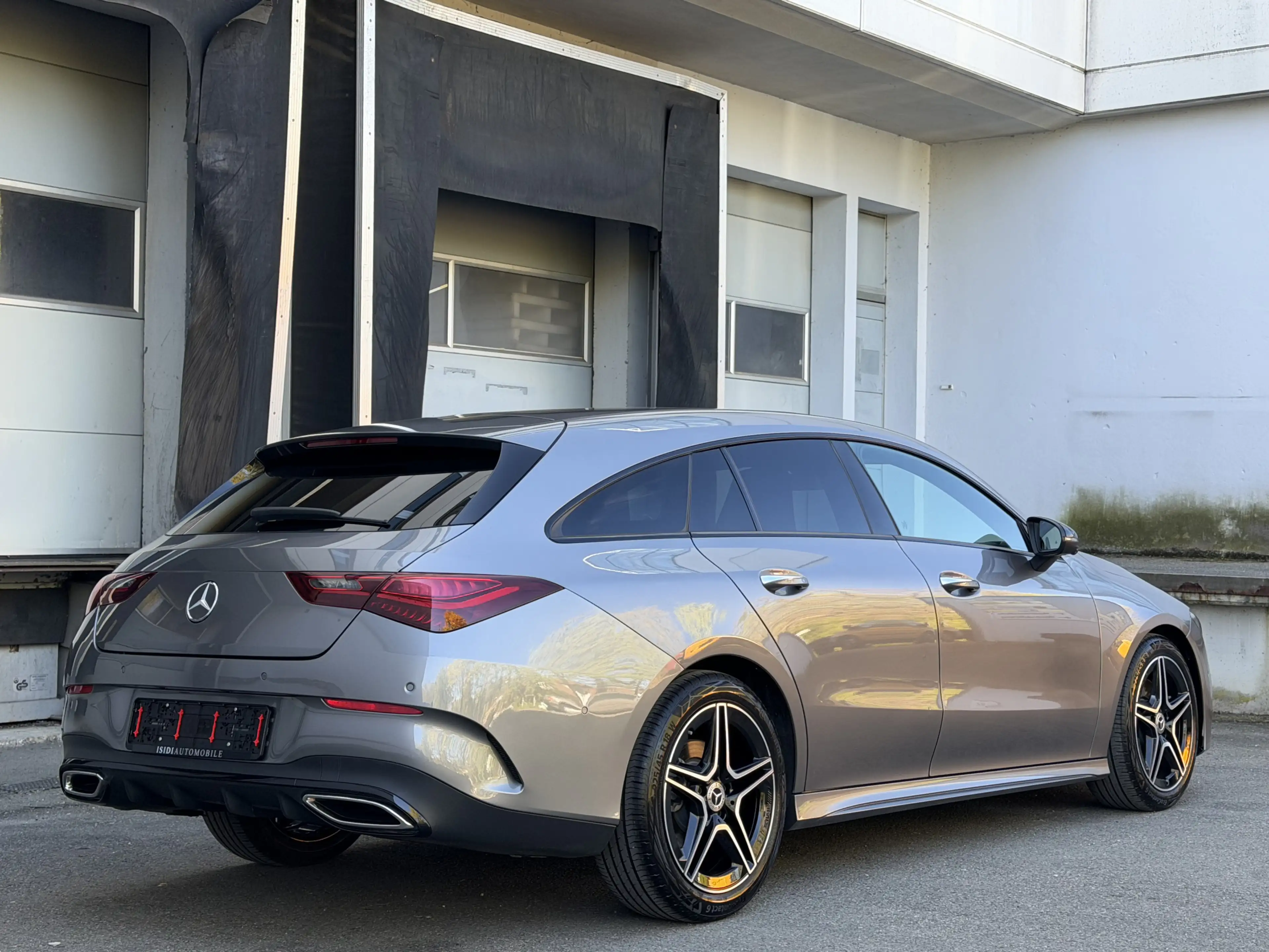 Mercedes-Benz CLA 200 AMG Night LED MBUX 360° — photo 6