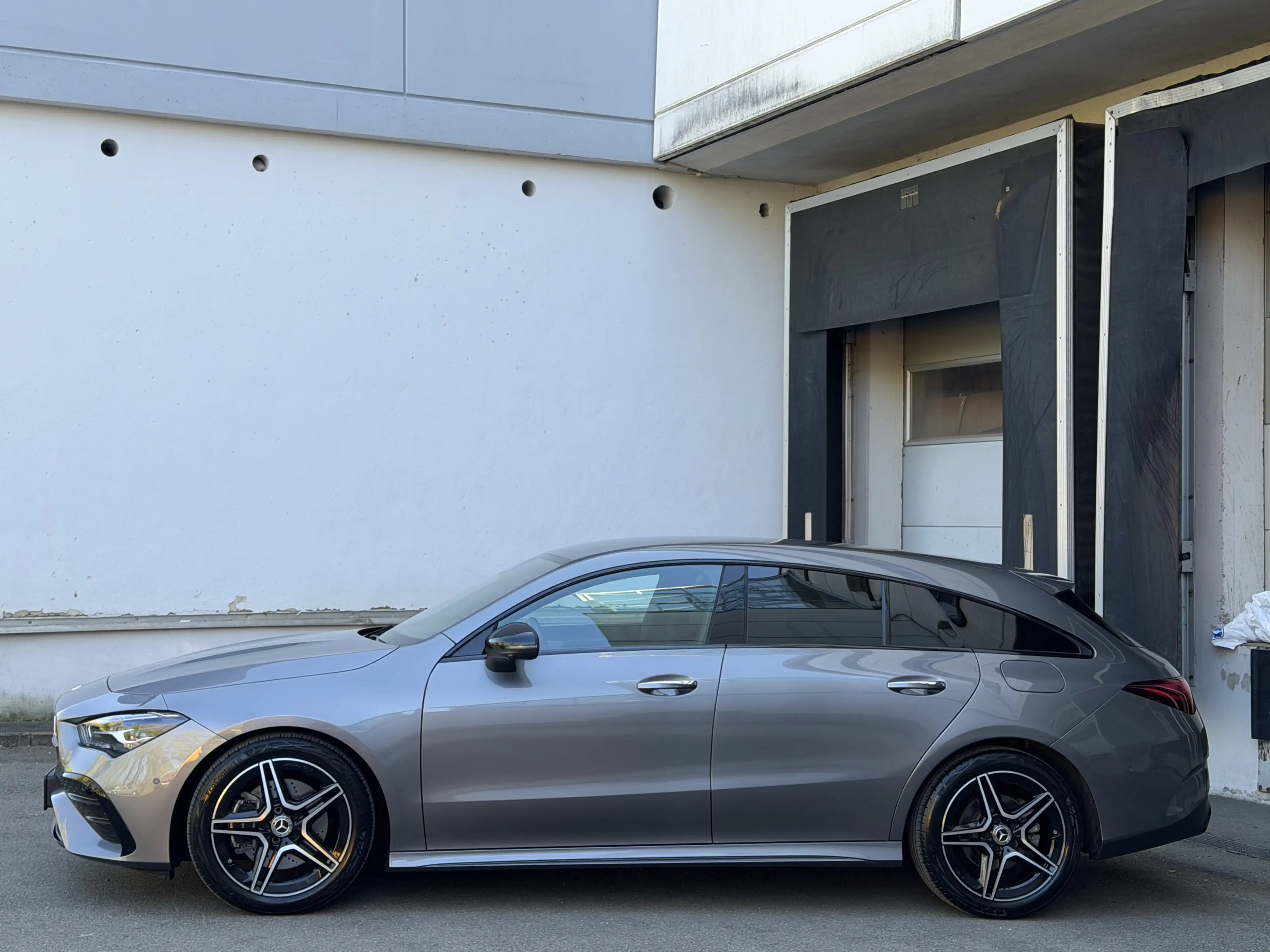 Mercedes-Benz CLA 200 AMG Night LED MBUX 360° — photo 3