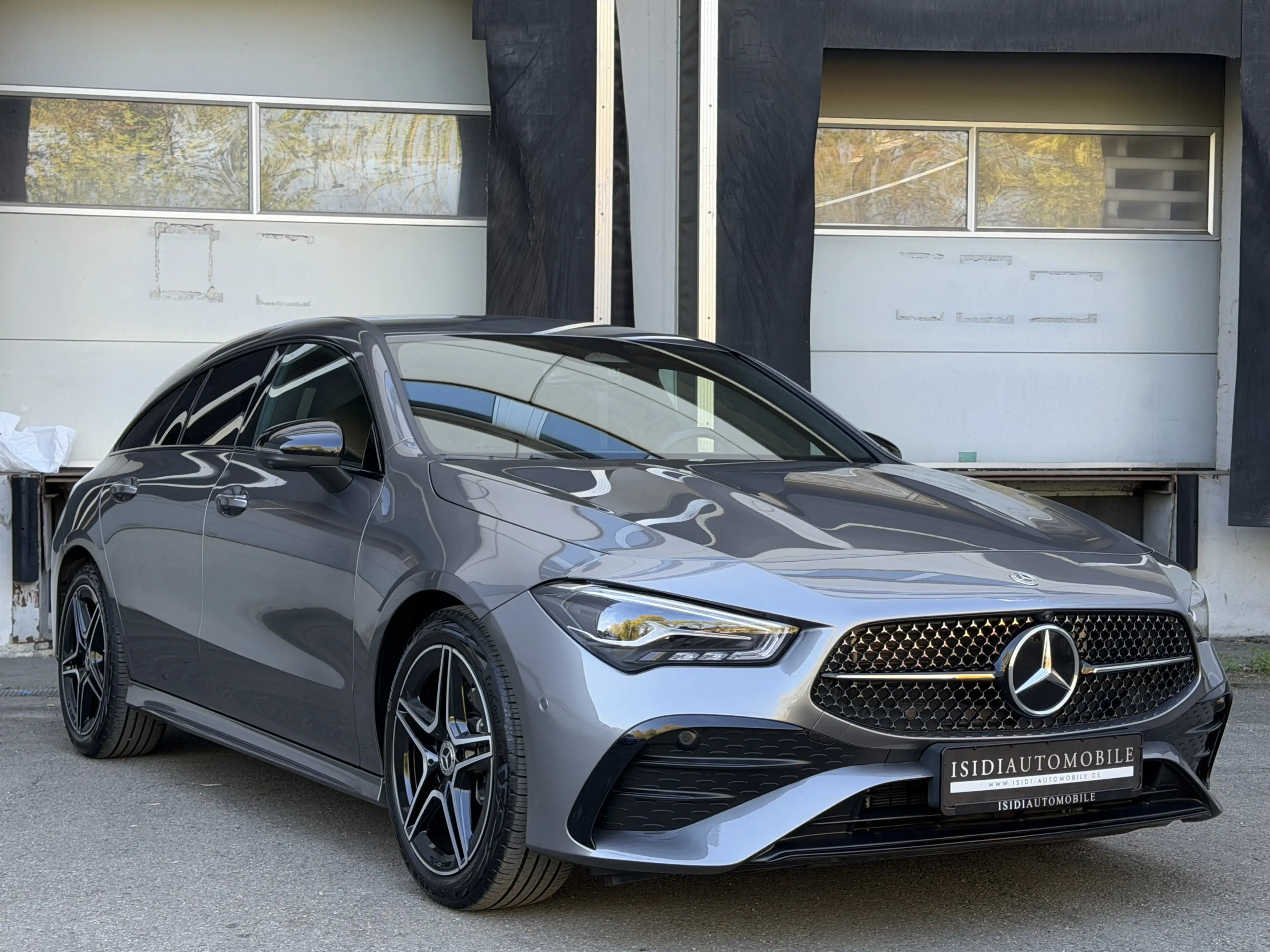 Mercedes-Benz CLA 200 AMG Night LED MBUX 360° — photo 9