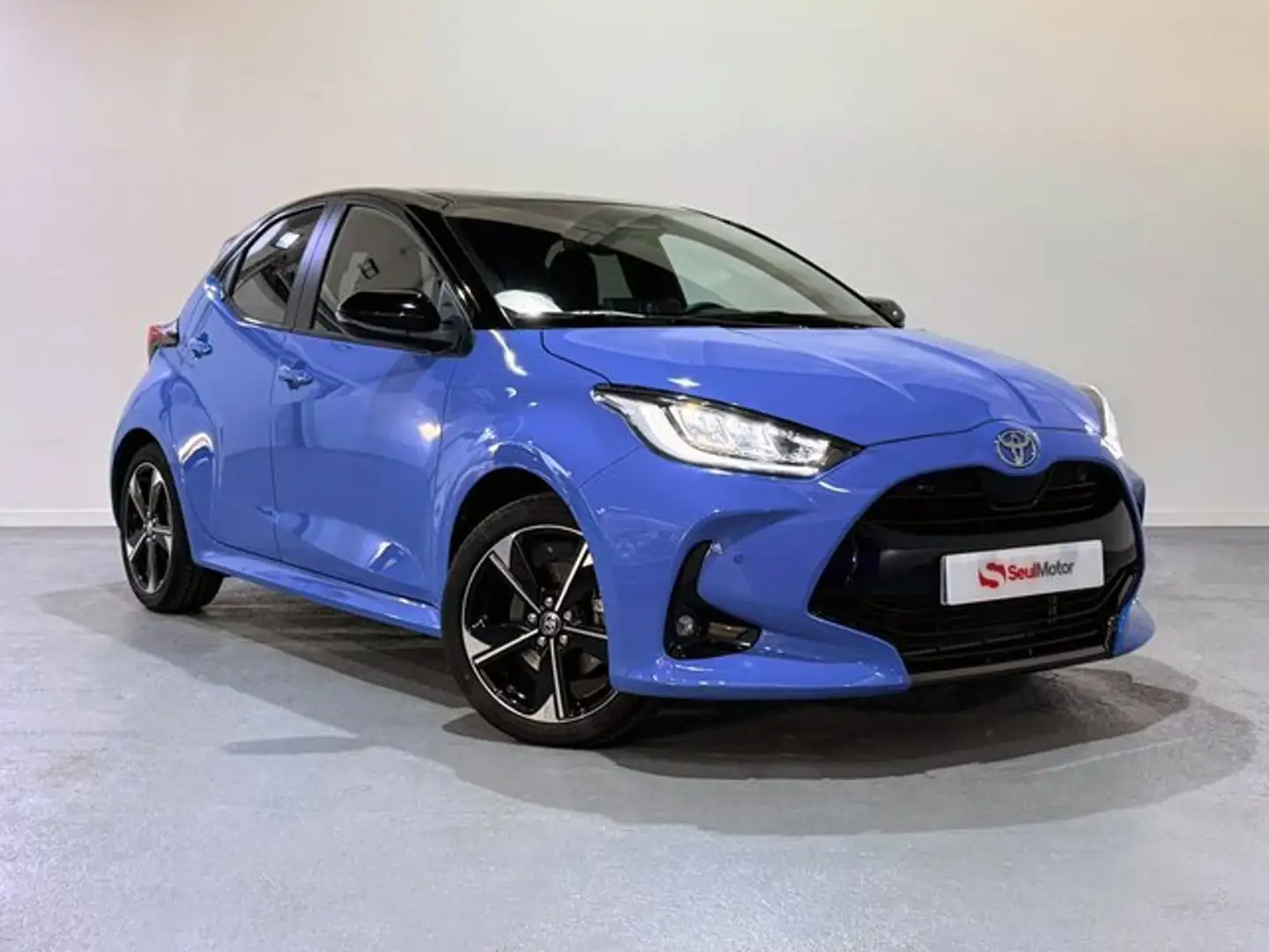 Toyota Yaris 130H 1.5 Premiere Edition Azul - 1