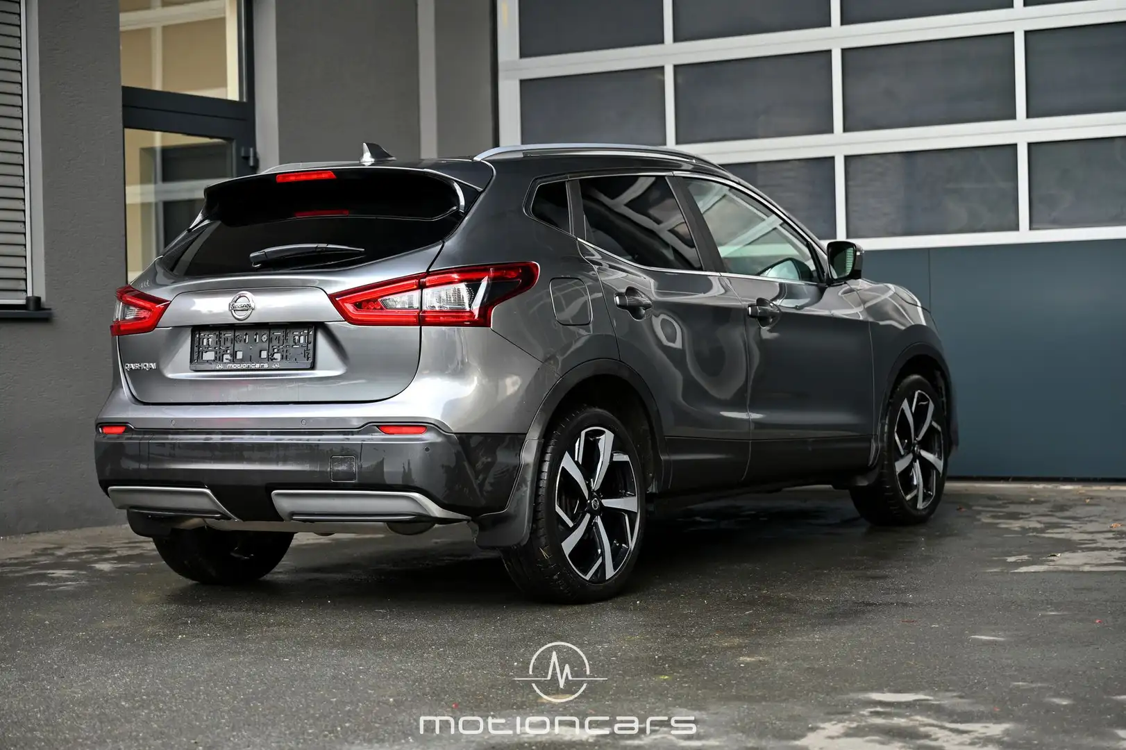 Nissan Qashqai 1.2 DIG-T 2WD Pickerl NEU EXP € 15.067,- Grau - 2