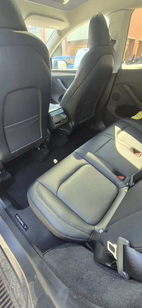 Tesla Model Y Long Range Dual Motor awd - 2