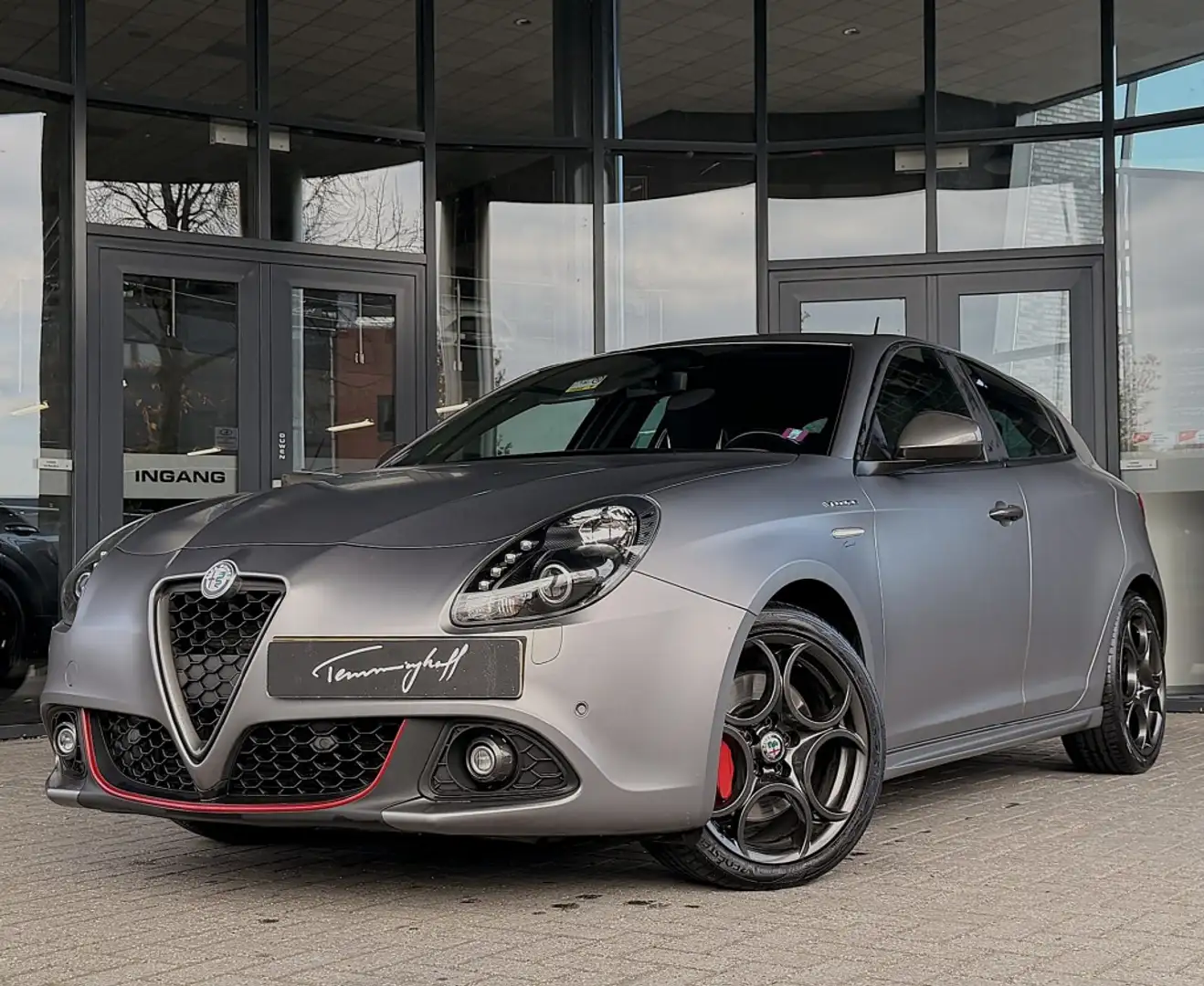 Alfa Romeo Giulietta 1.750 TURBO VELOCE AUT. - AFN. TREKH. Grijs - 1
