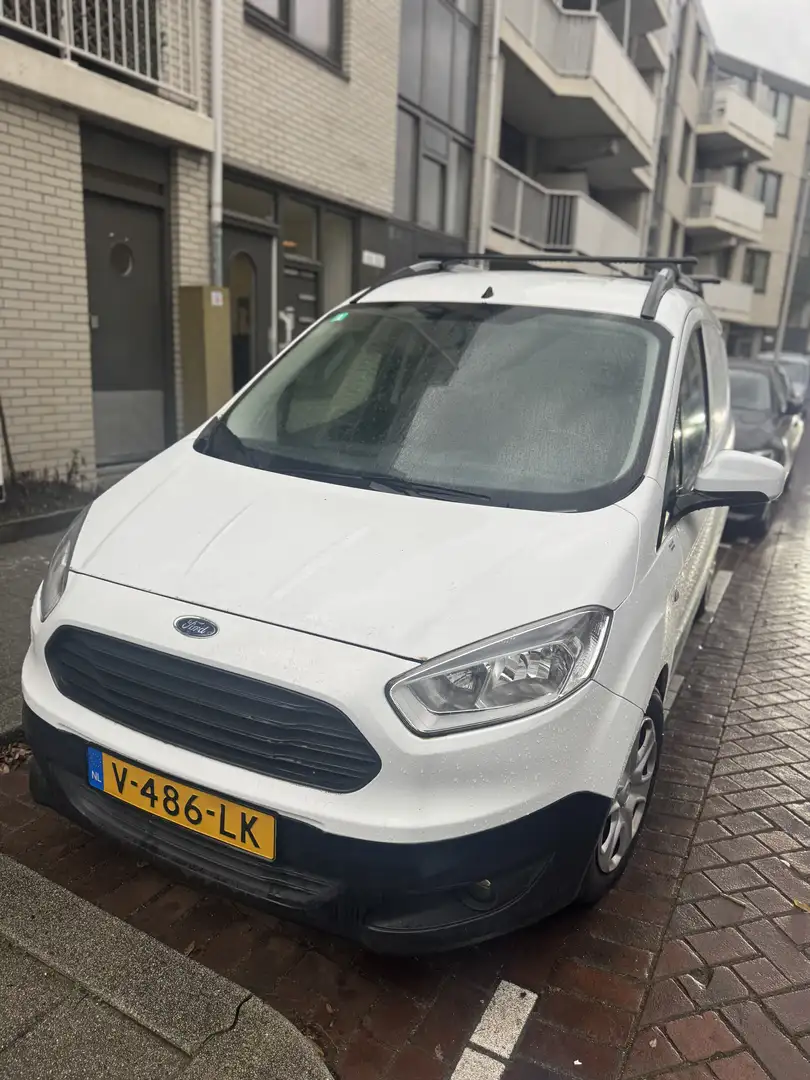 Ford Transit Courier Sport - 2
