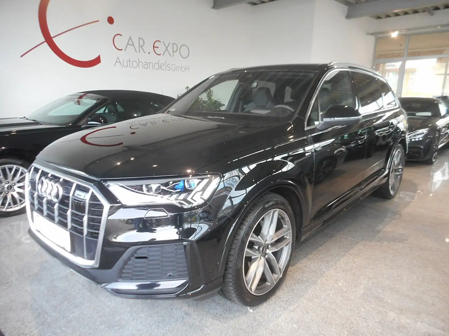 Audi Q7 50 TDI S-line quattro Tiptronic Schwarz - 1