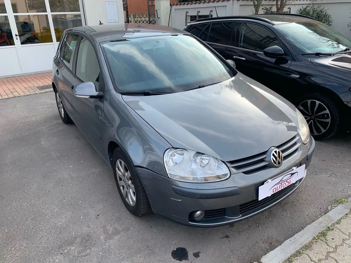 Volkswagen Golf Golf 5p 1.9 tdi Comfortline 6m Grau - 1