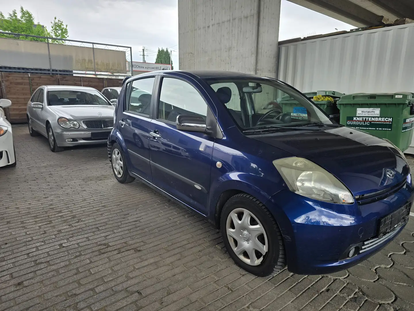 Daihatsu Sirion 1.3 S TÜV 09/25 Azul - 1