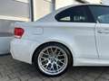 BMW 1er M Coupé DE-FZG BMW-SCHECKH NAV-PROF SHADOW-L Weiß - thumbnail 6