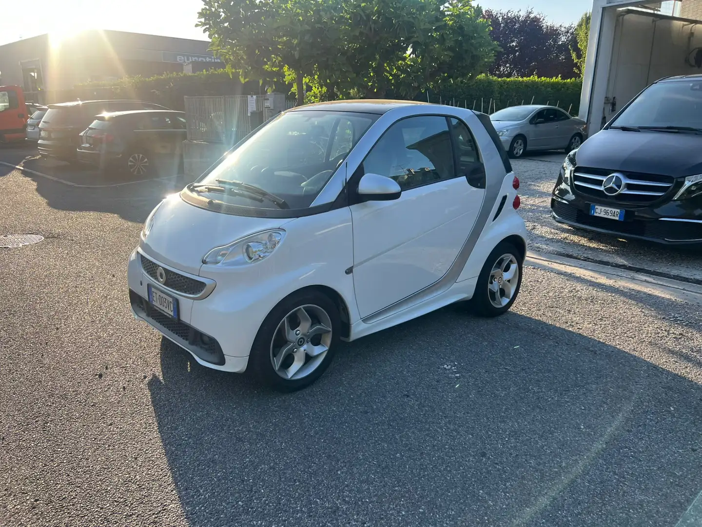 smart forTwo 1000 52 kW MHD coupé passion Bianco - 1