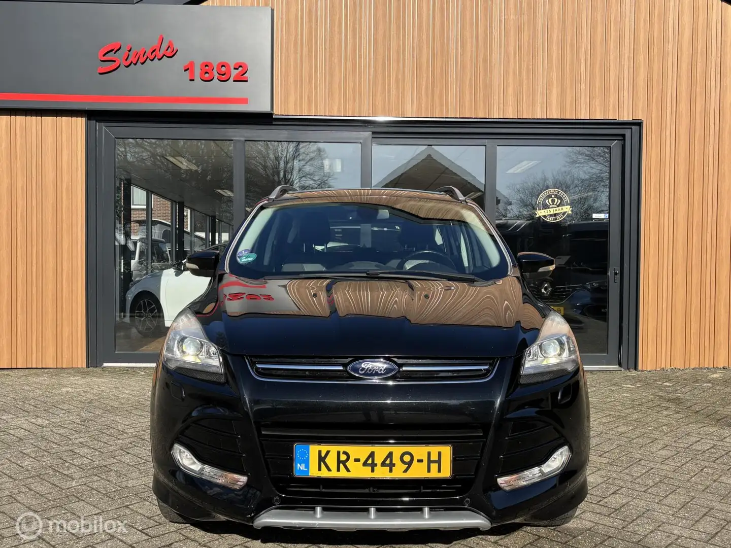 Ford Kuga 1.5 Titanium Styling Pack 4WD | Automaat | climate Schwarz - 2