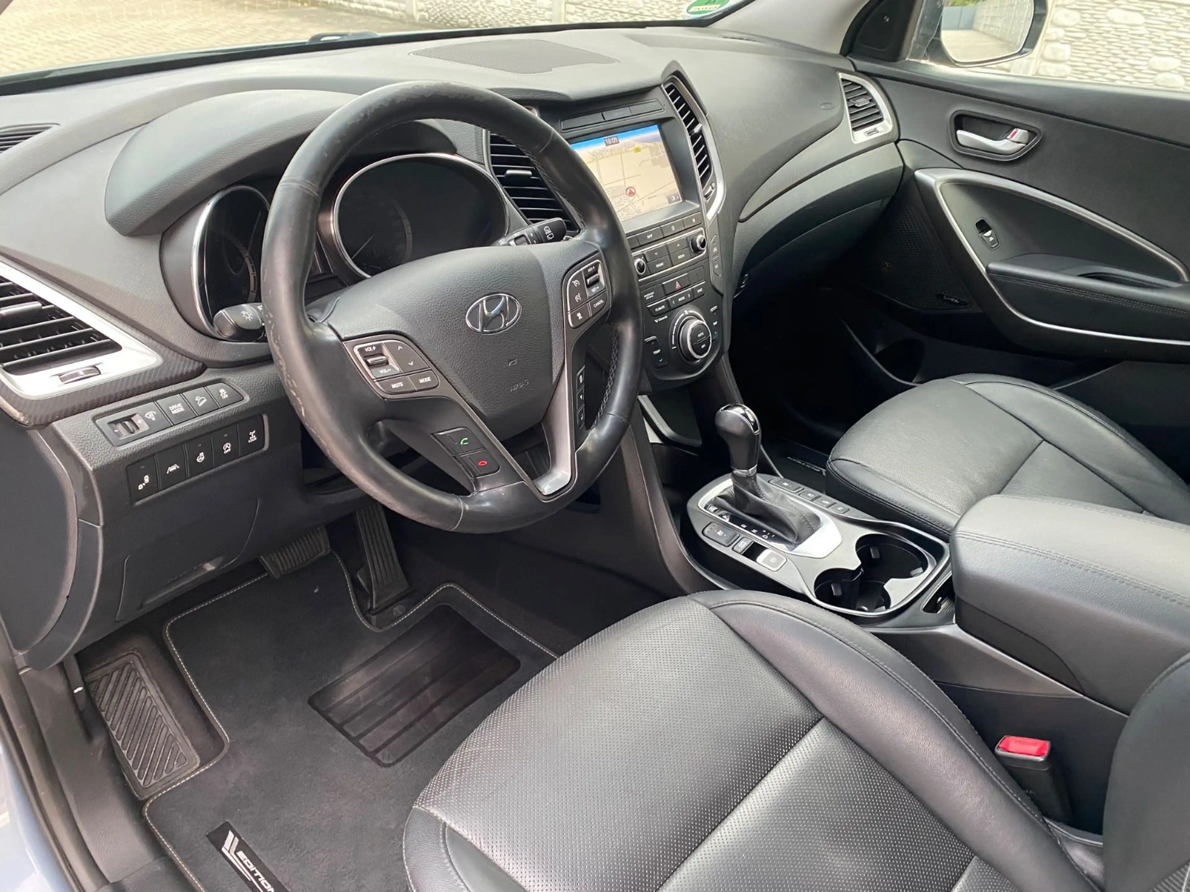 Hyundai SANTA FE blue Premium 4WD. Navi, Kamera, Xenon. — photo 8