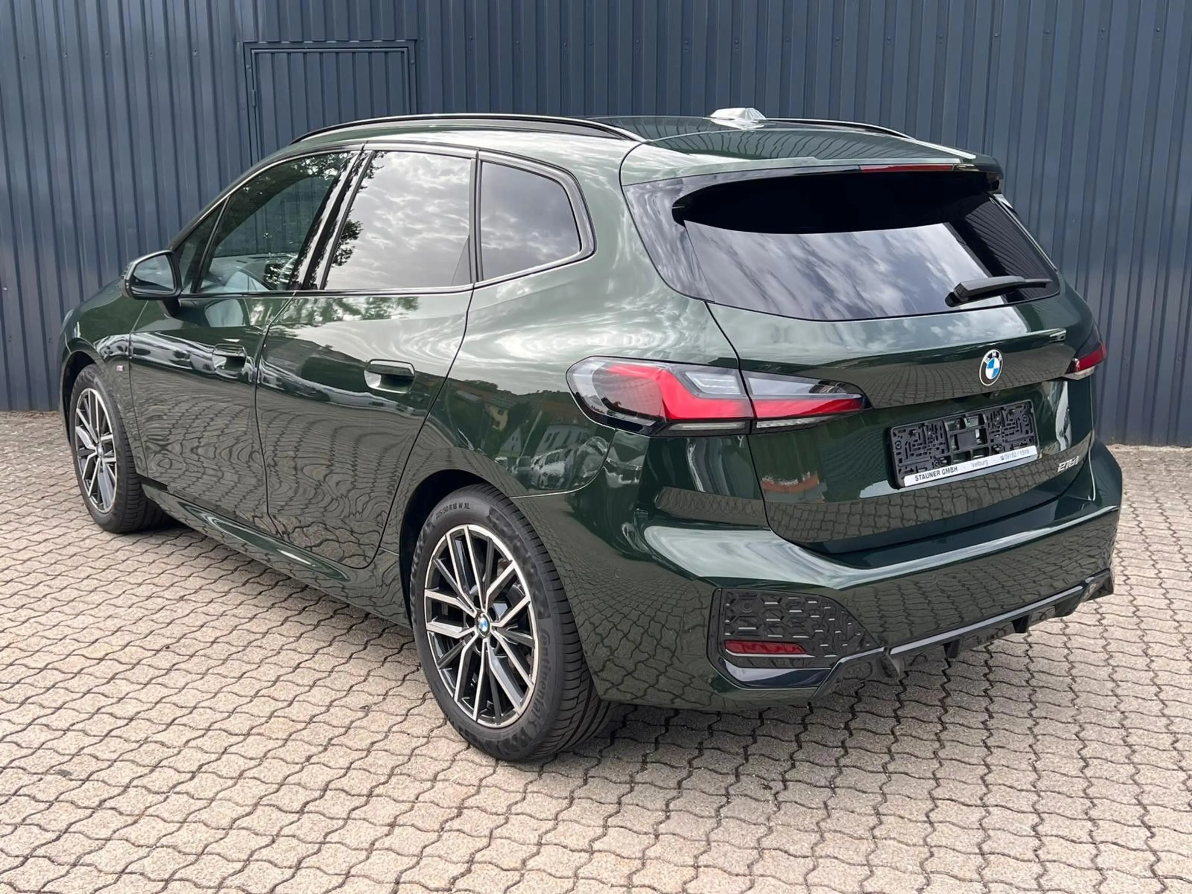 BMW 218 i Active Tourer M SPORT /AHK/PanoDach/360°Kam — photo 8