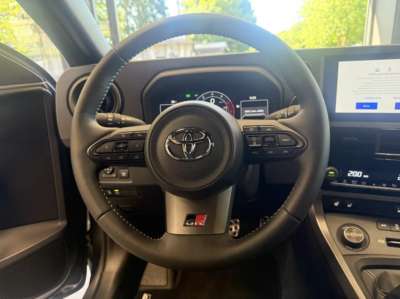 Toyota Yaris 2026 — фото 11