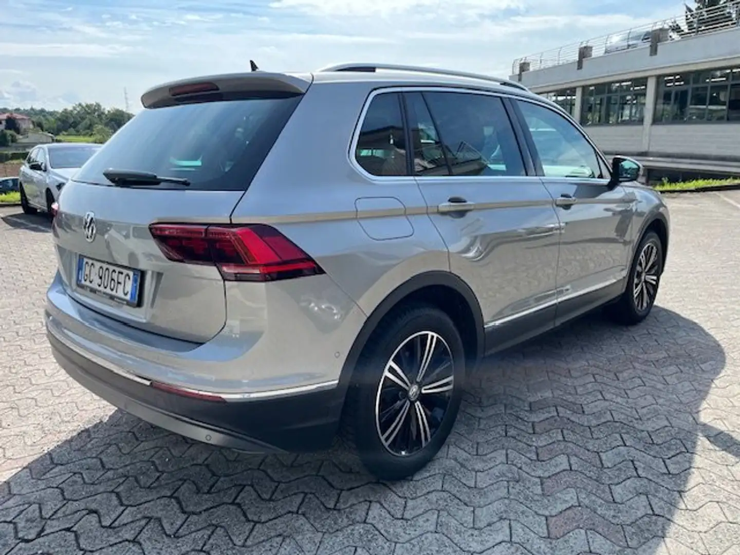 Volkswagen Tiguan 1.5 tsi Advanced 150cv dsg Grigio - 2