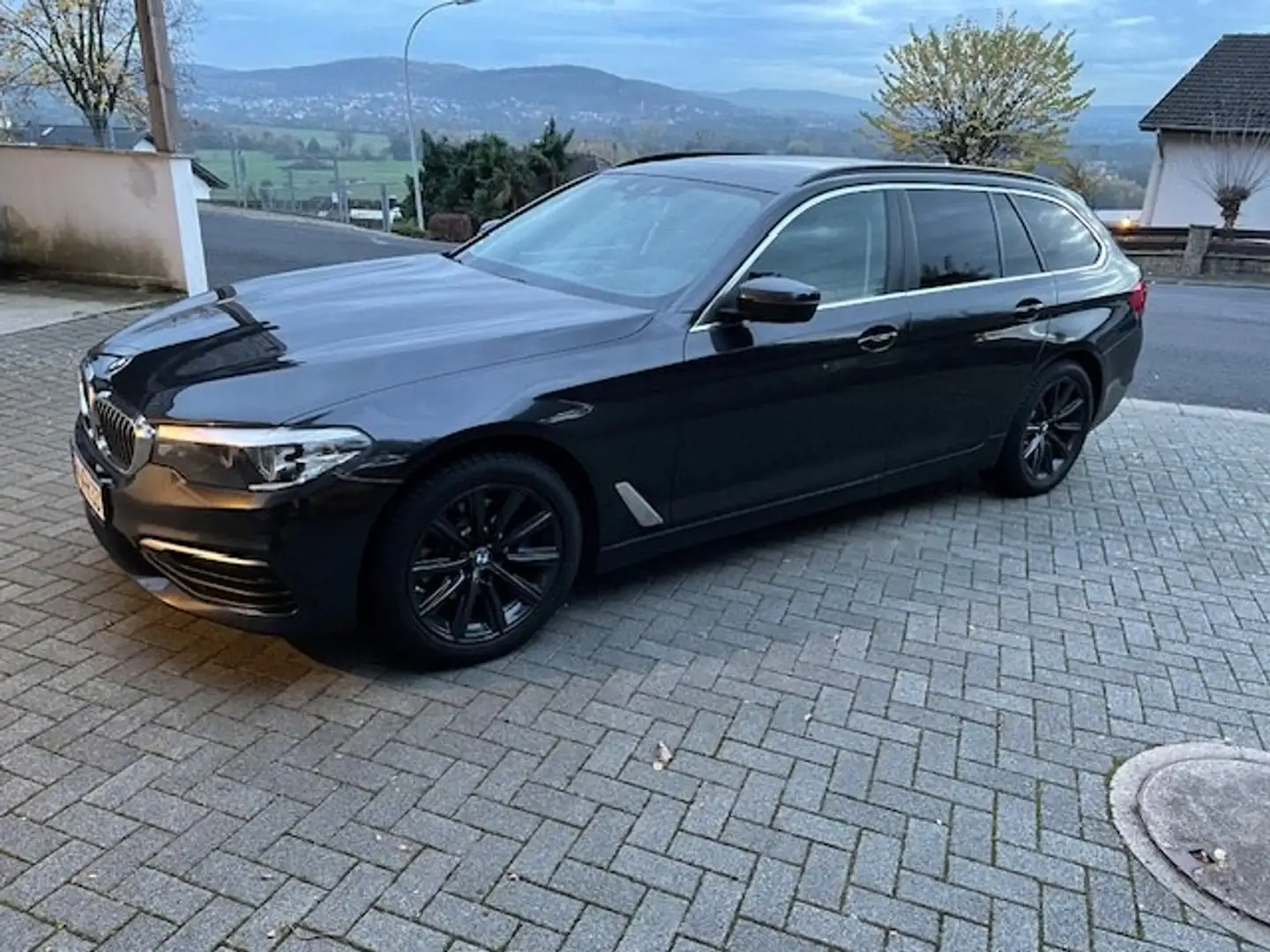 BMW 520 520d Touring Aut. - 1
