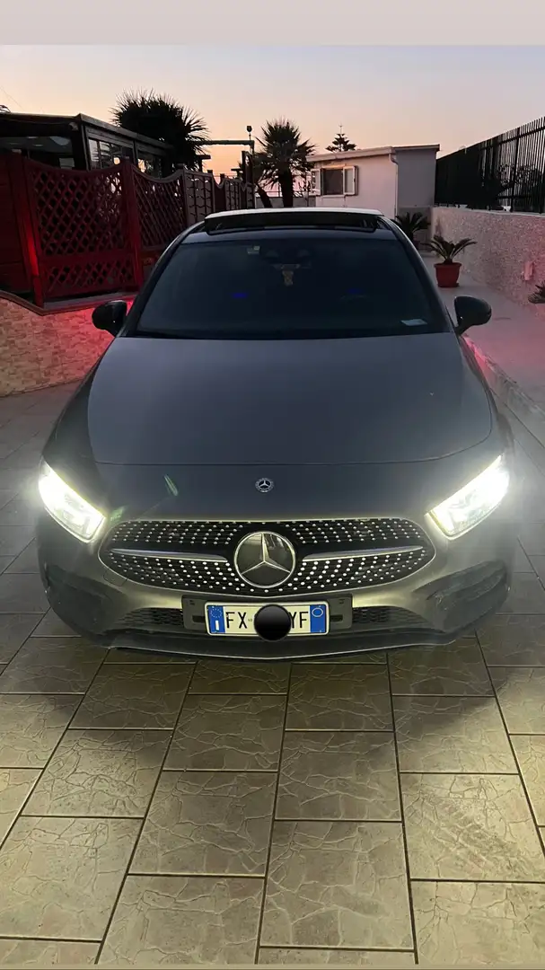 Mercedes-Benz A 180 d Premium auto / pari nuovo Full Optional - 1