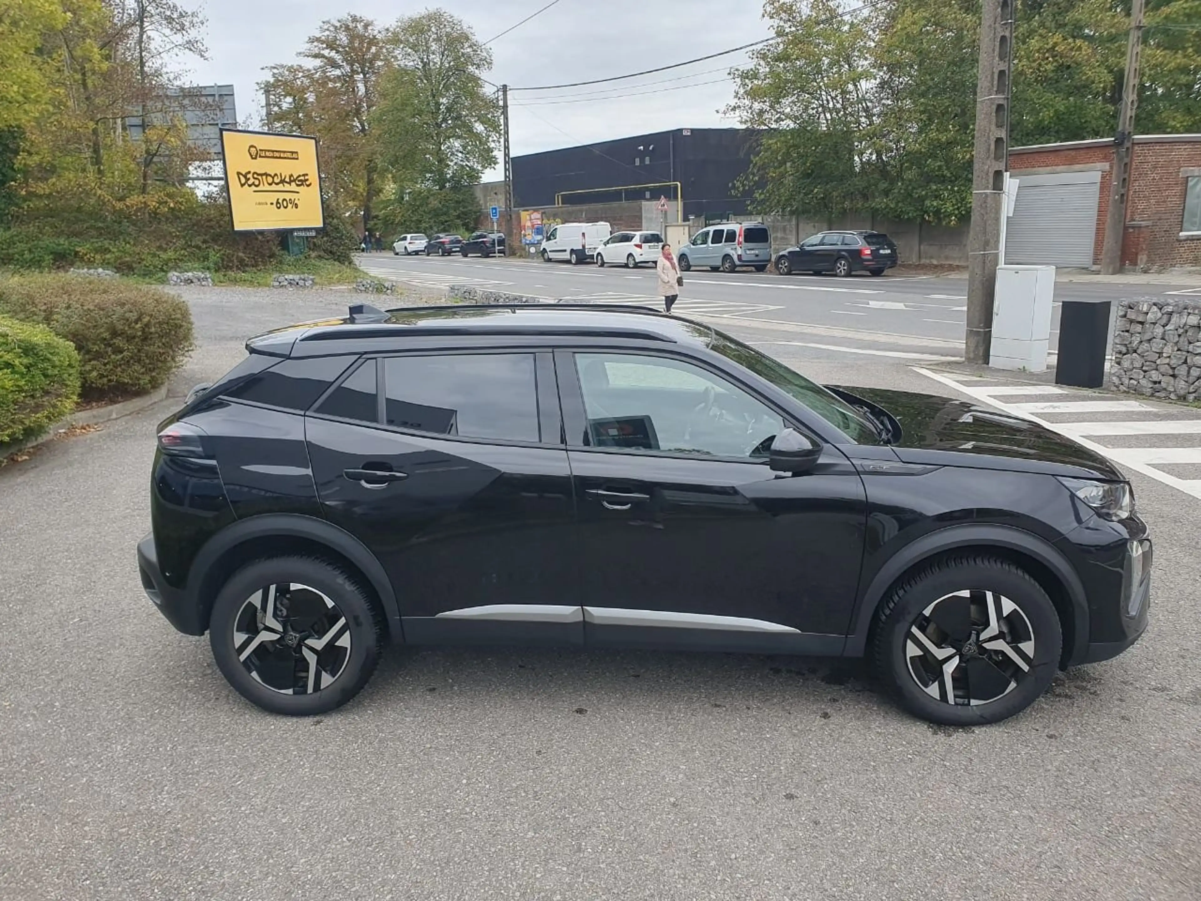 Peugeot 2008 GT HYBRID 145 BOITE AUTOMATIQUE — photo 9