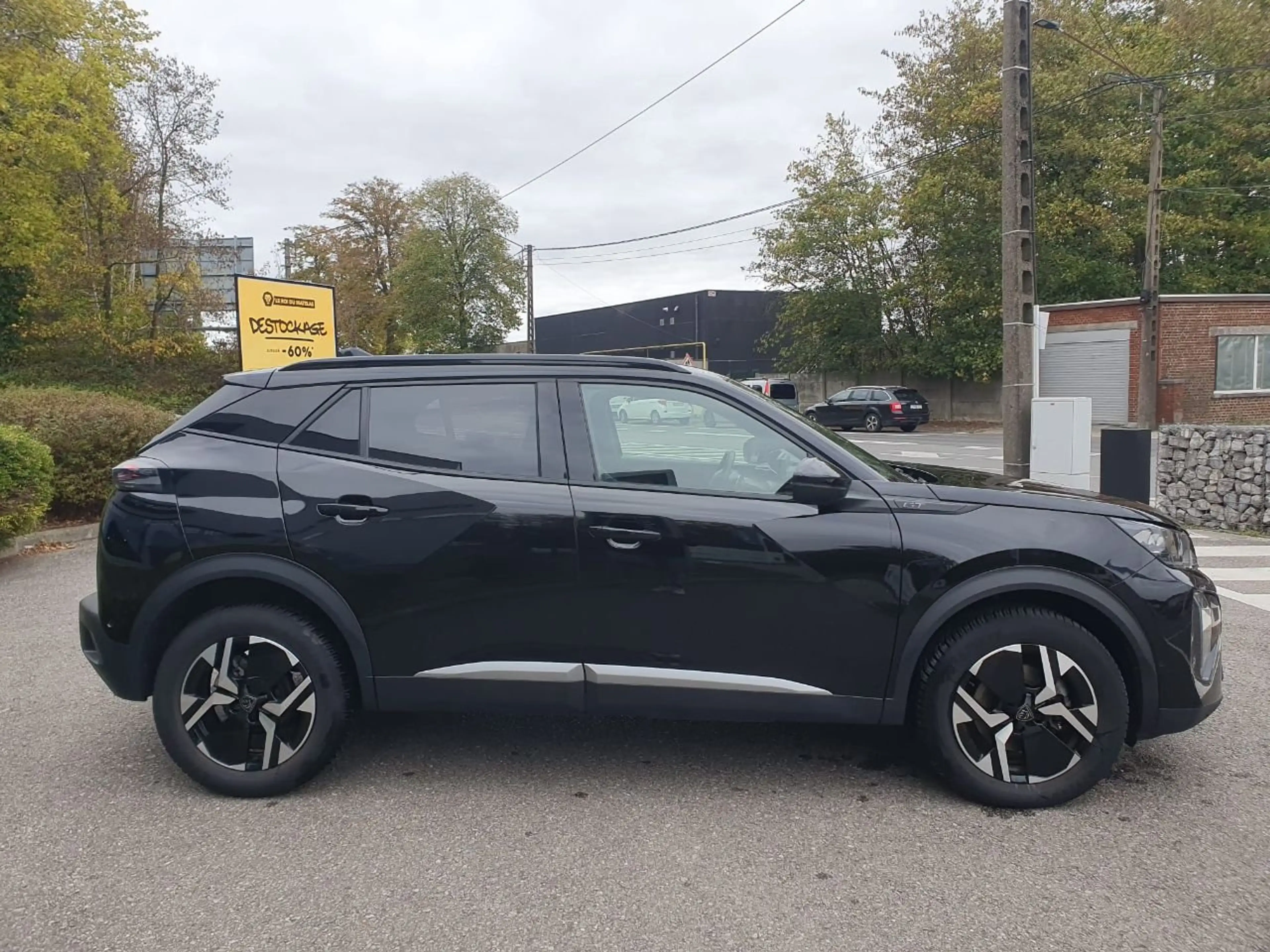 Peugeot 2008 GT HYBRID 145 BOITE AUTOMATIQUE — photo 7