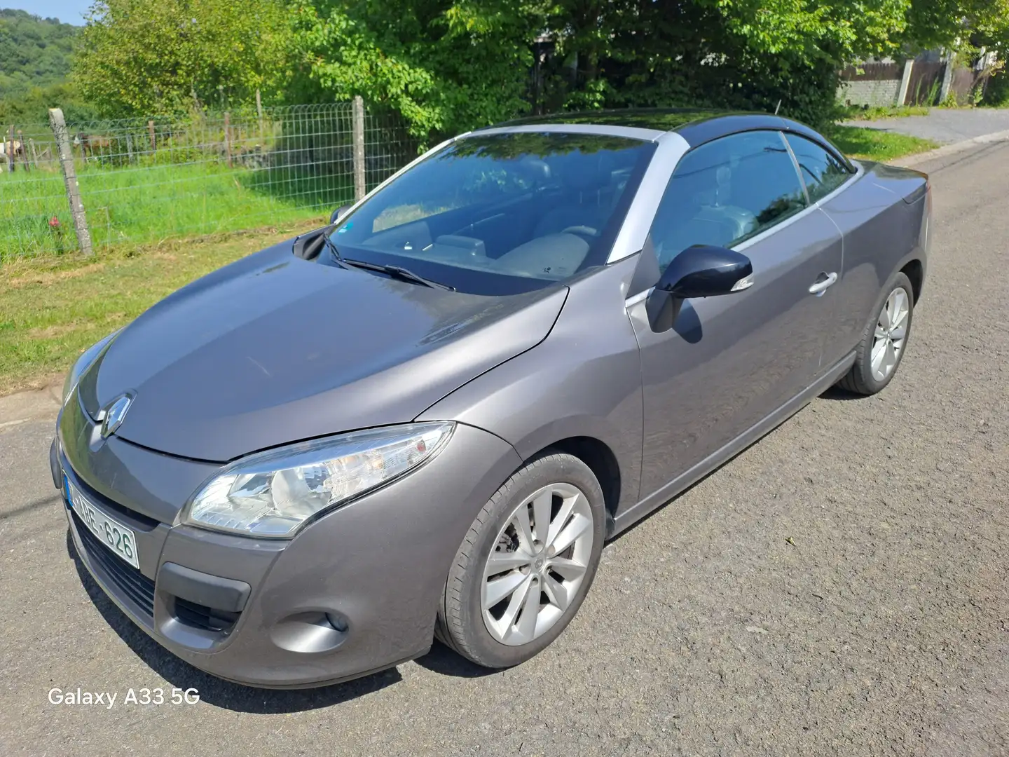 Renault Megane Mégane CC 1.9 dCi Privilège FAP Gris - 1
