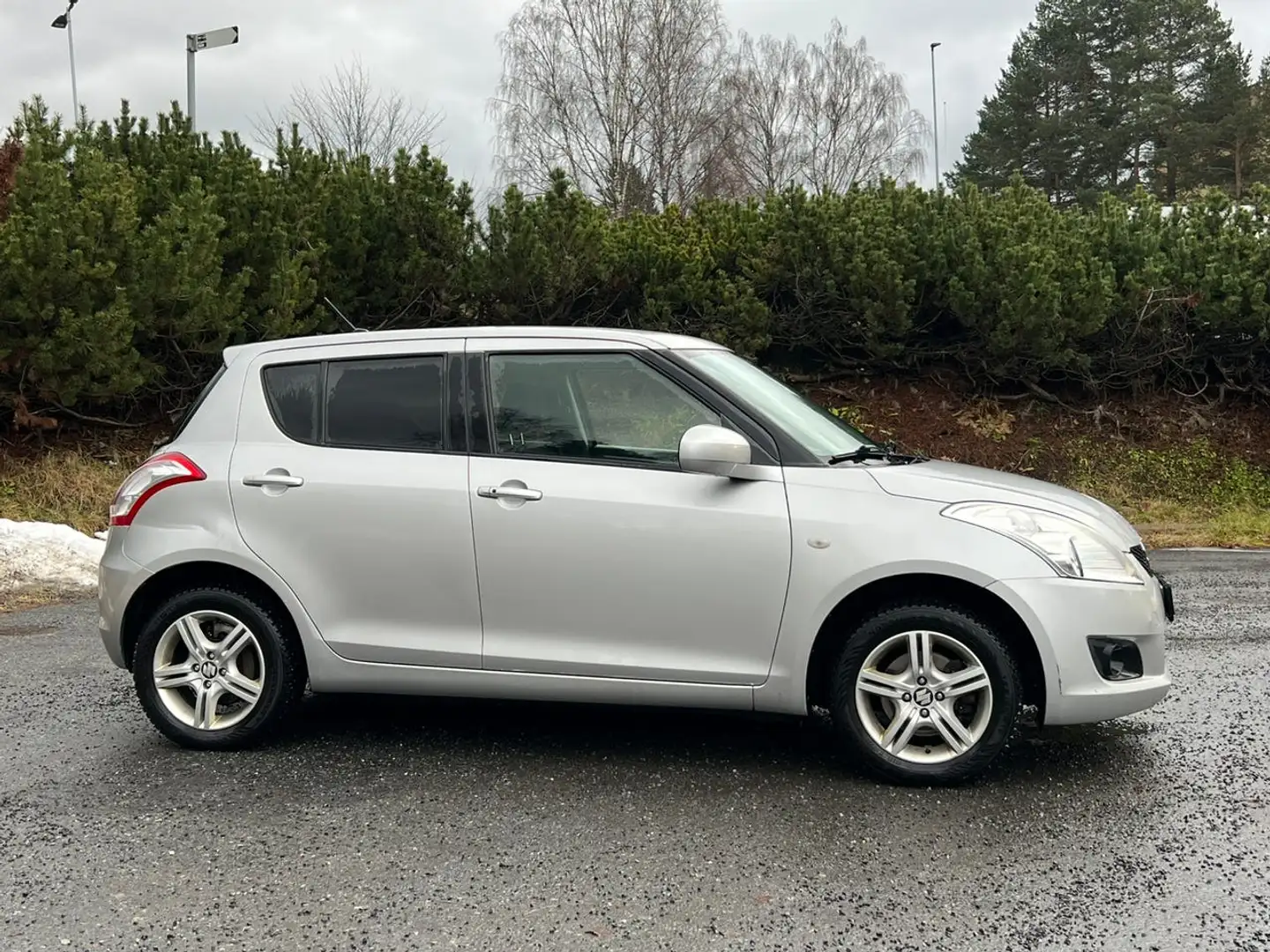 Suzuki Swift SWIFT 1.2 VVT GLX 4X4 Gris - 1