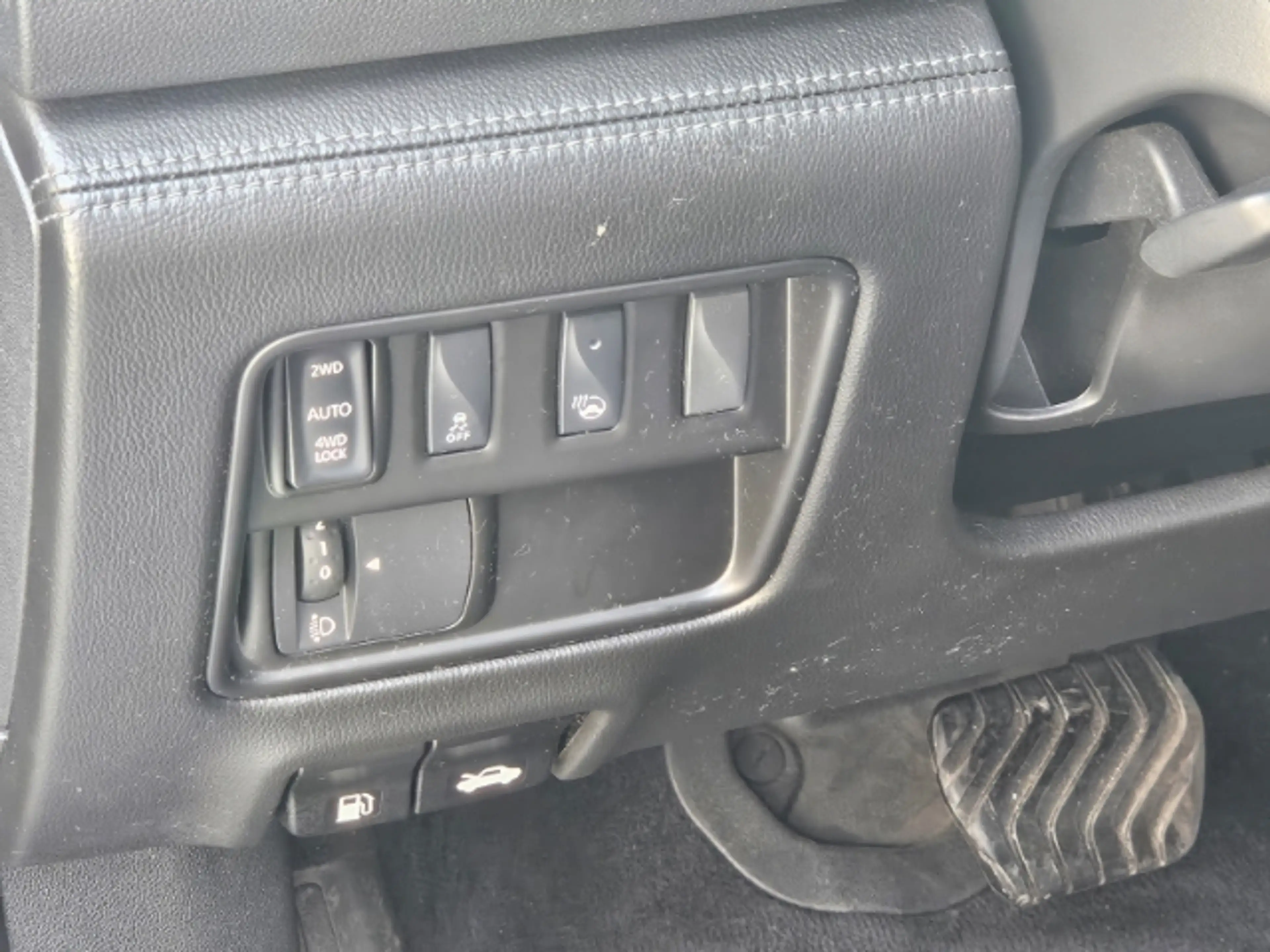 Renault Koleos Limited 4x4 dCi 190 4WD — photo 13