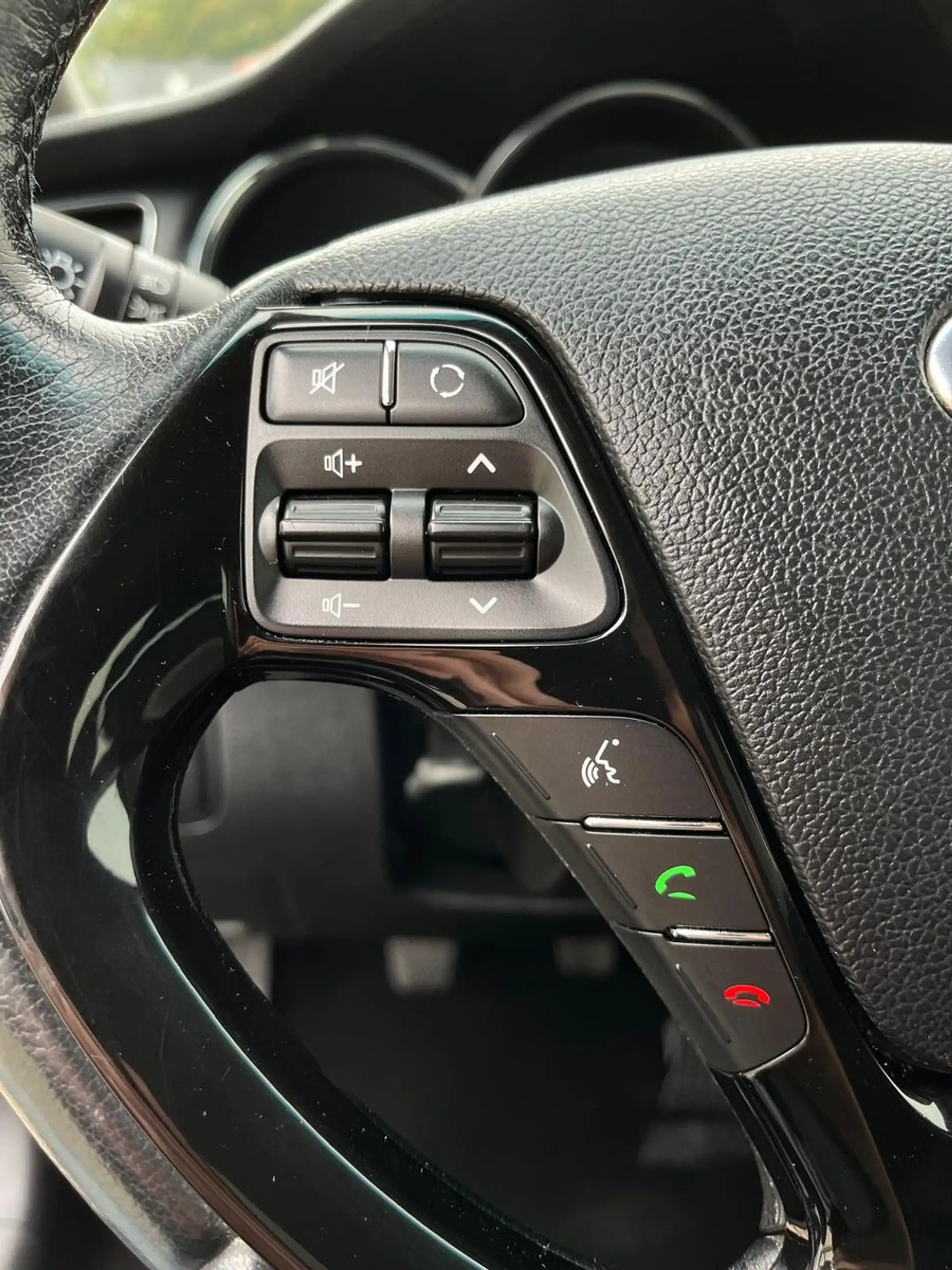 Kia Ceed SW / cee'd SW cee'd Dream Team NAVI Sitz/Lenkradheiz RF-Kamera — photo 10