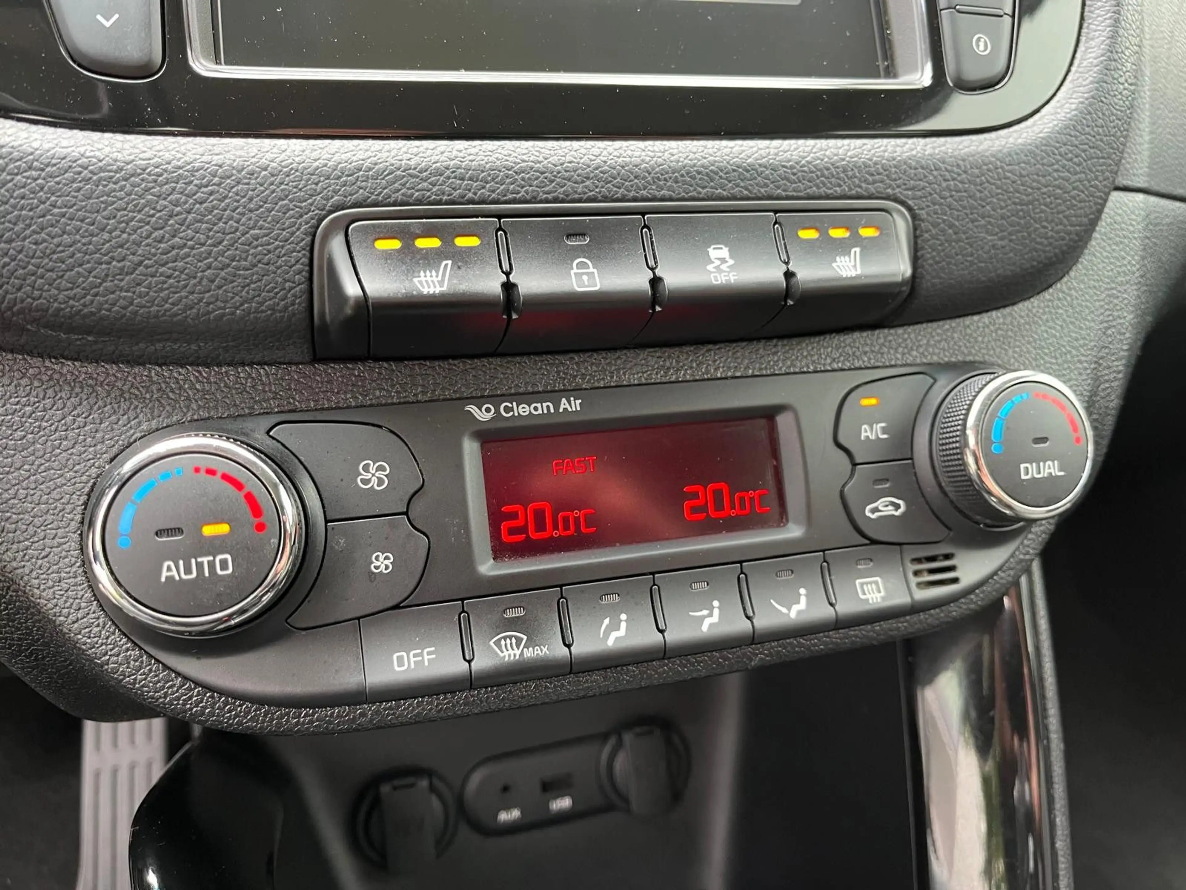 Kia Ceed SW / cee'd SW cee'd Dream Team NAVI Sitz/Lenkradheiz RF-Kamera — photo 9
