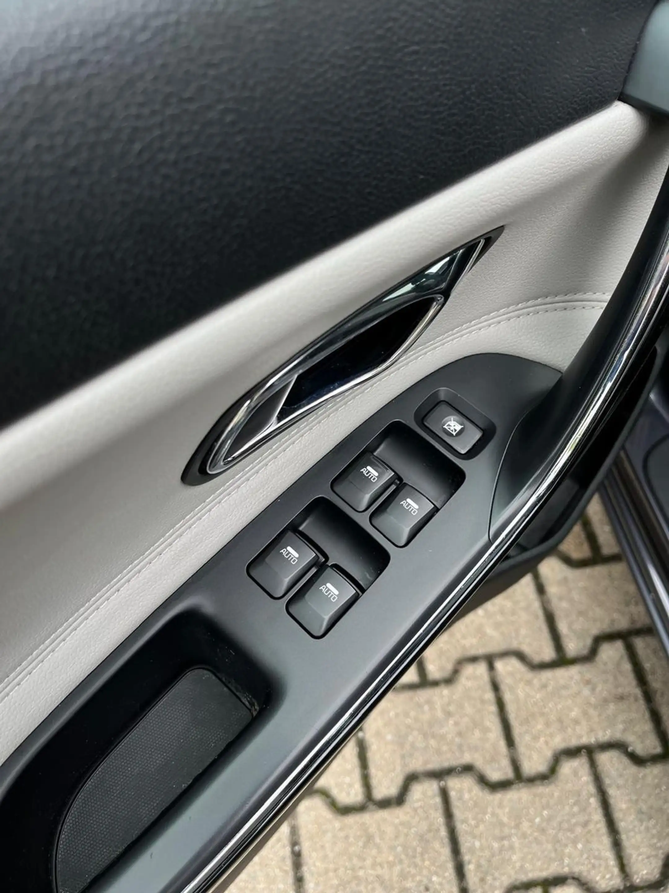 Kia Ceed SW / cee'd SW cee'd Dream Team NAVI Sitz/Lenkradheiz RF-Kamera — photo 12