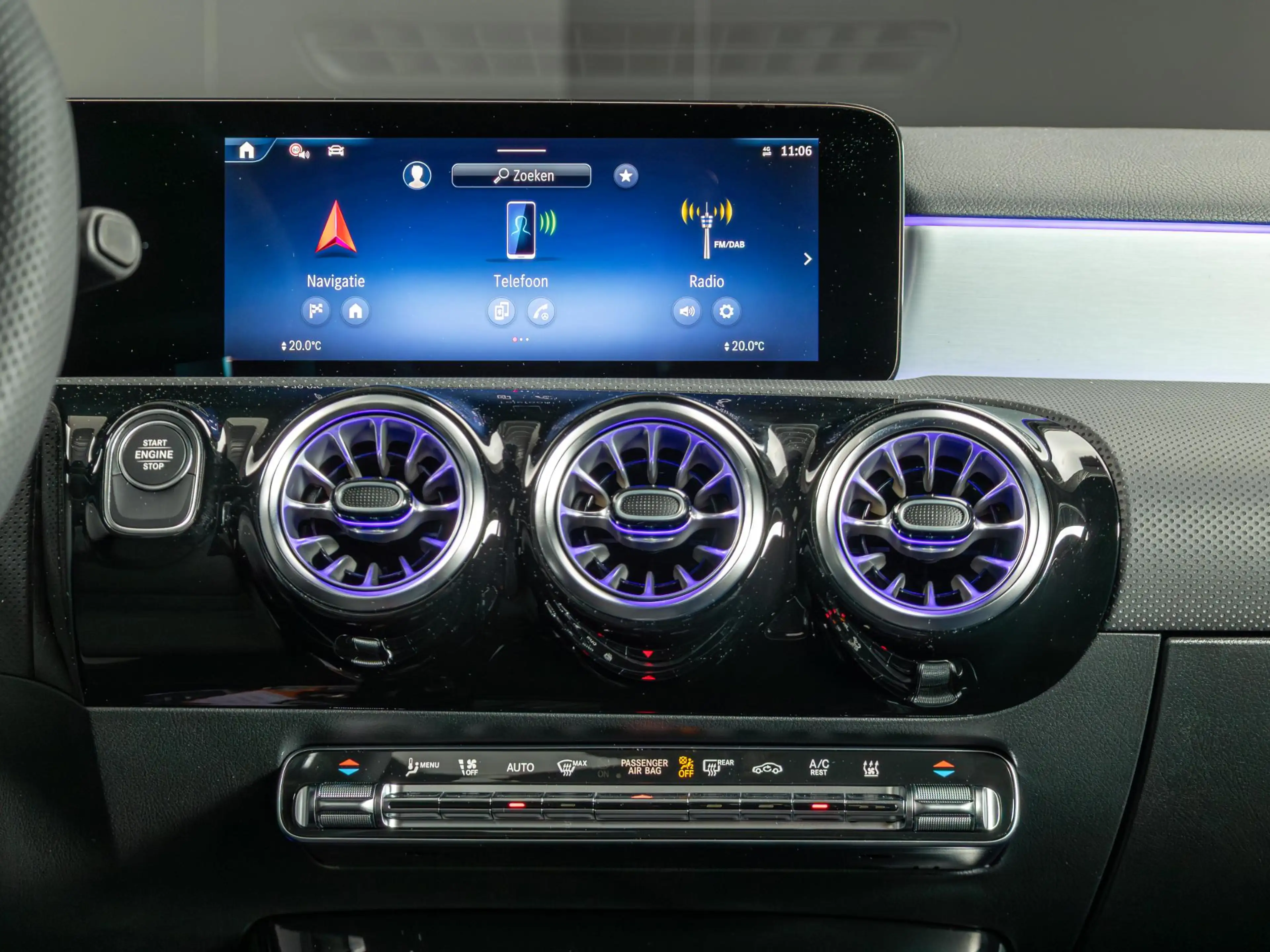 Mercedes-Benz A 250 Hatchback e Business Solution AMG | Panorama dak — photo 15