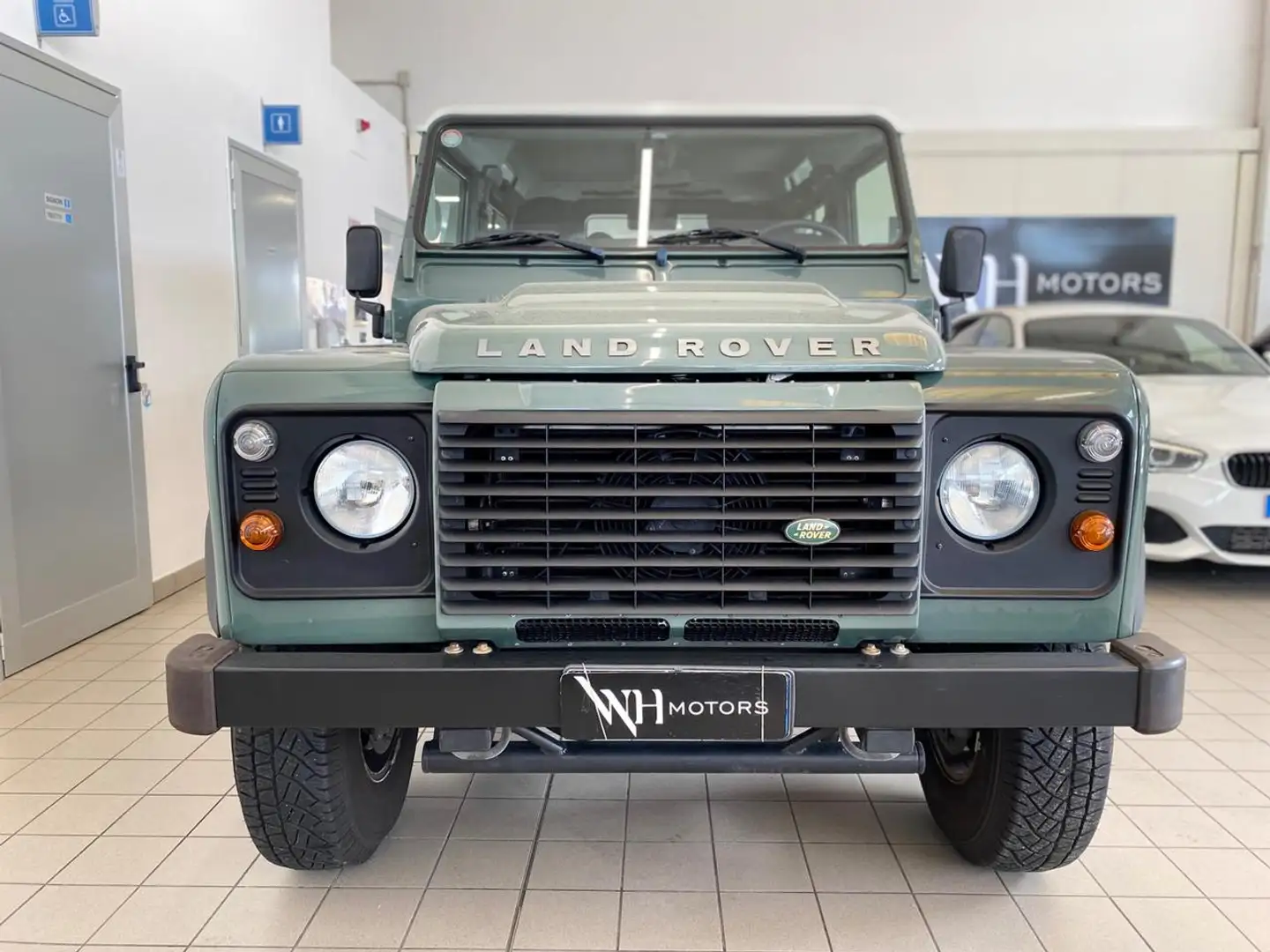 Land Rover Defender 90 2.2 TD4 */*EURO 5*/*CLIMA*/* Groen - 2