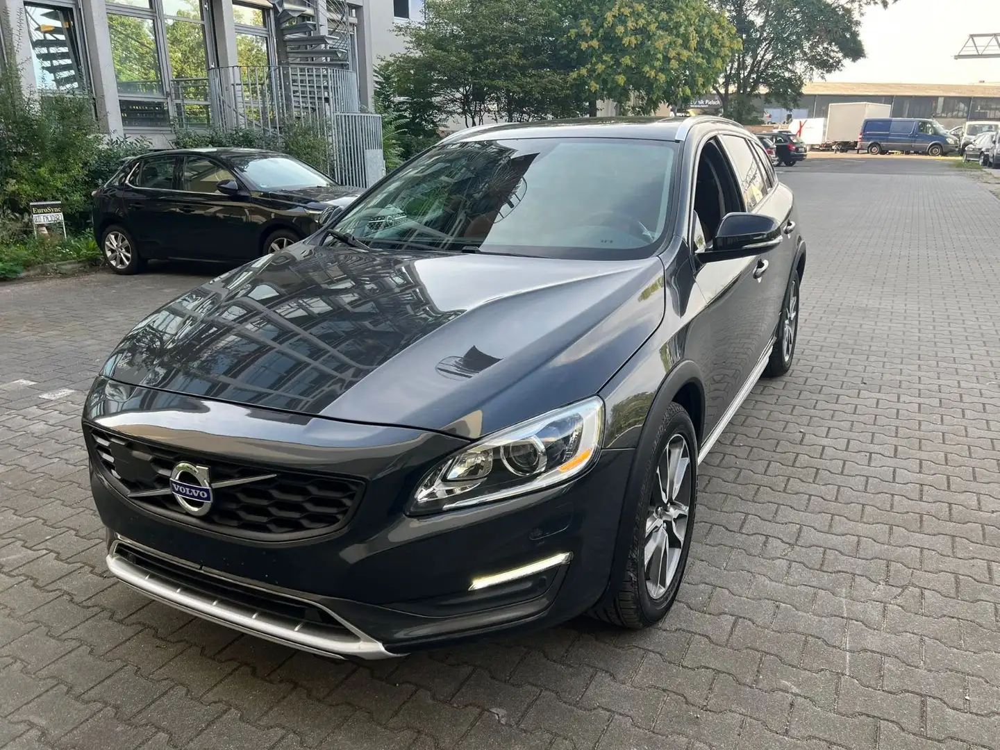 Volvo V60 Cross Country T5 Geartronic plava - 2