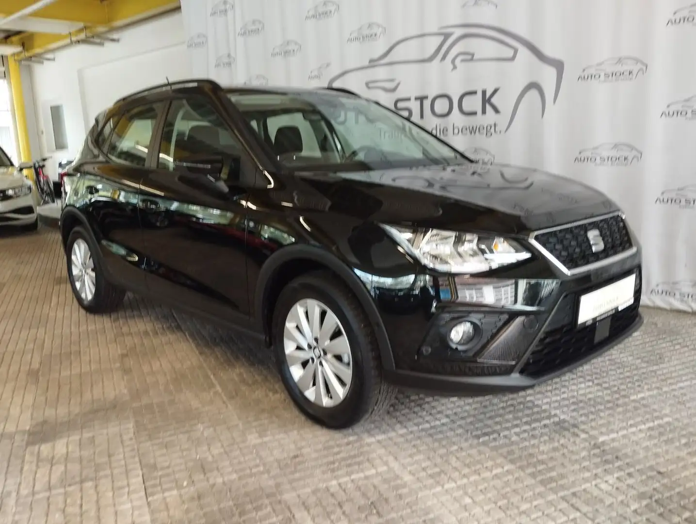 SEAT Arona 1.0 TSI Style Navi Sitzheizung ACC PDC Nero - 1