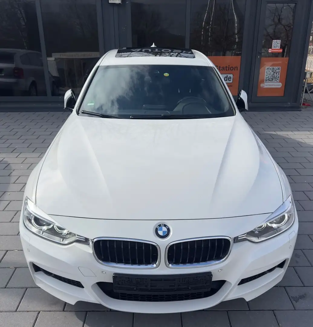 BMW 328 i xDrive M SPORT PAKET AUTO NUR 87,650 KM bijela - 2