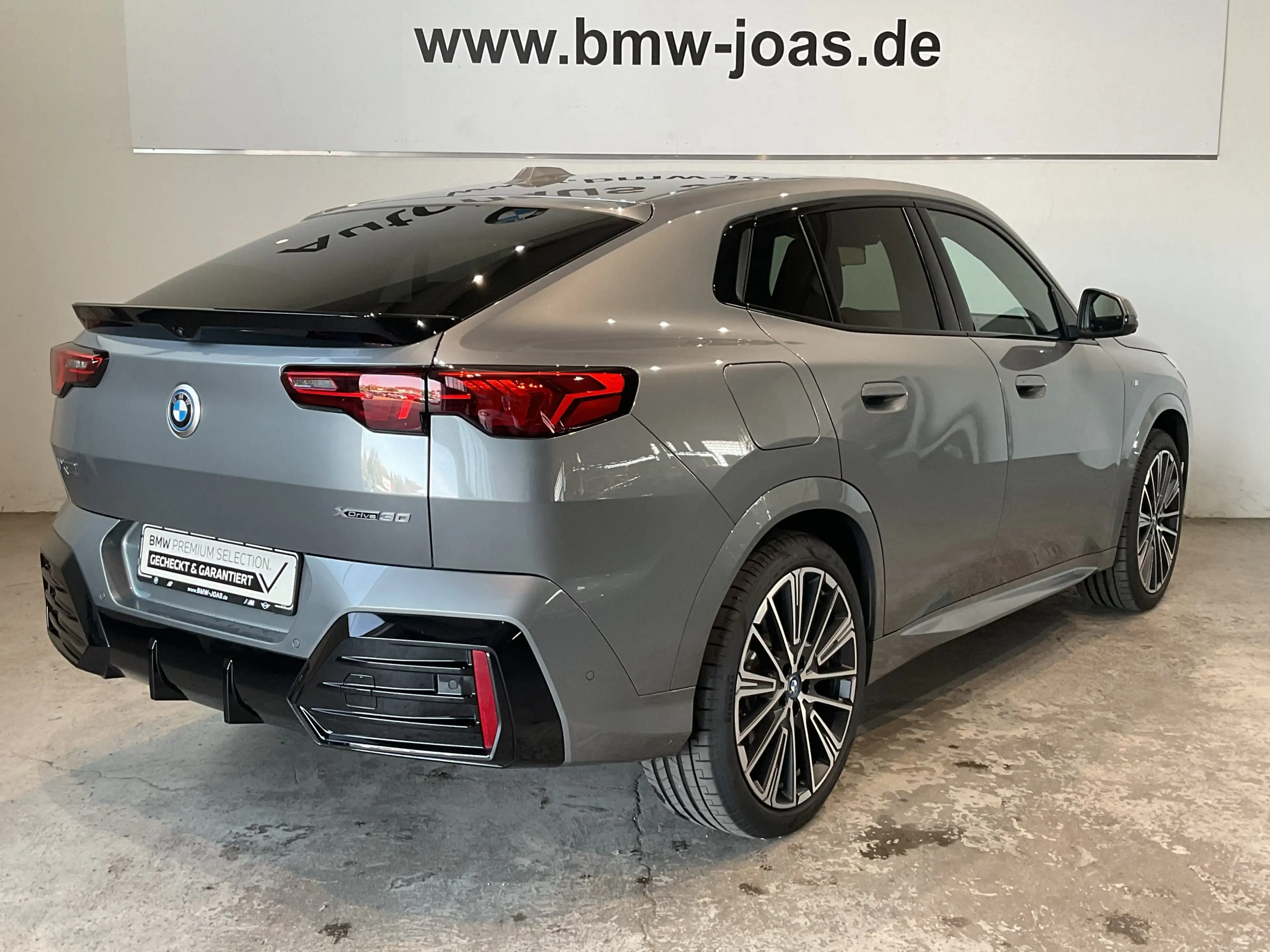 BMW iX2 xDrive30 |Aktivsitz |M Sportpaket |AC-Laden — photo 14