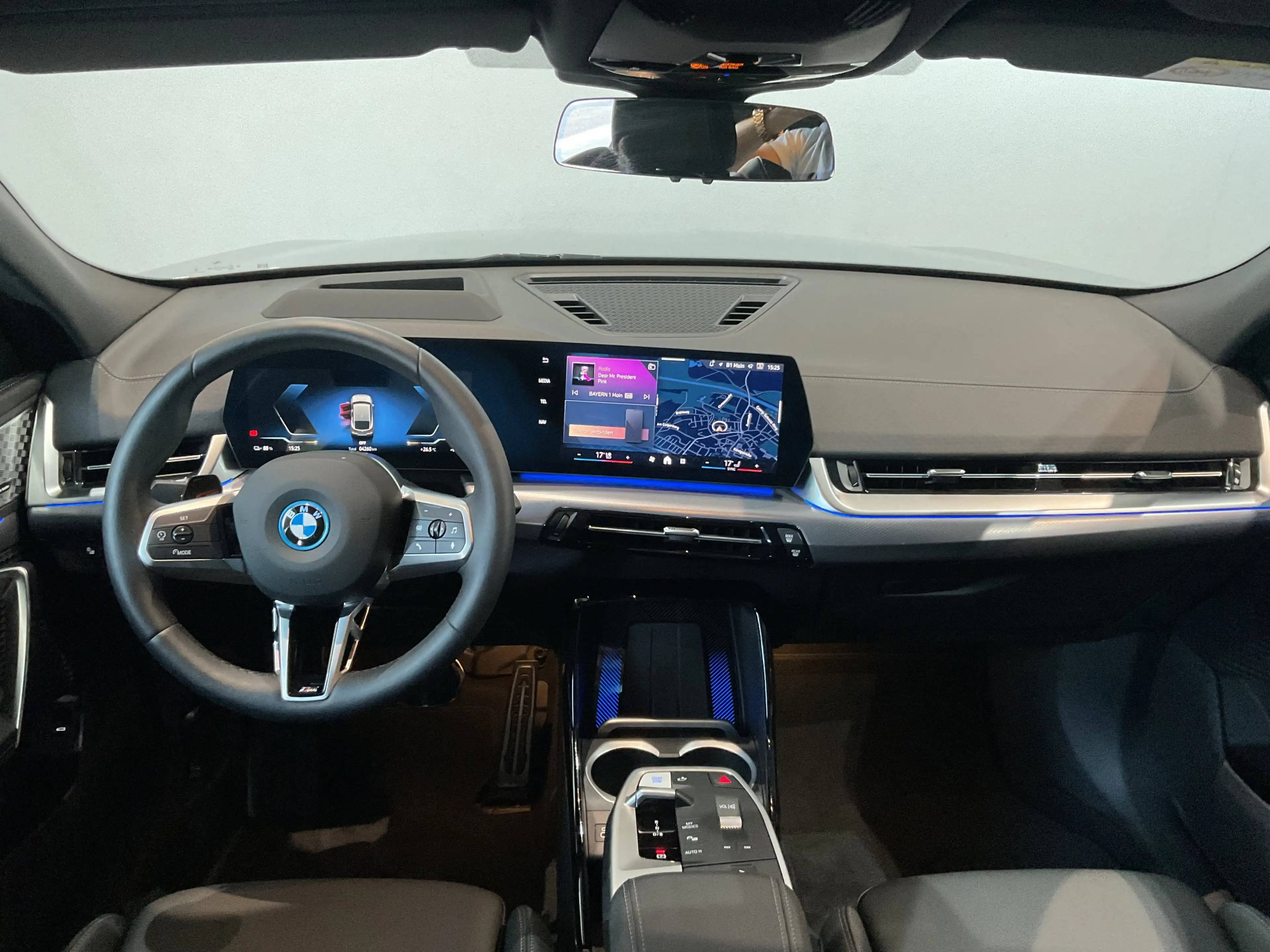 BMW iX2 xDrive30 |Aktivsitz |M Sportpaket |AC-Laden — photo 3