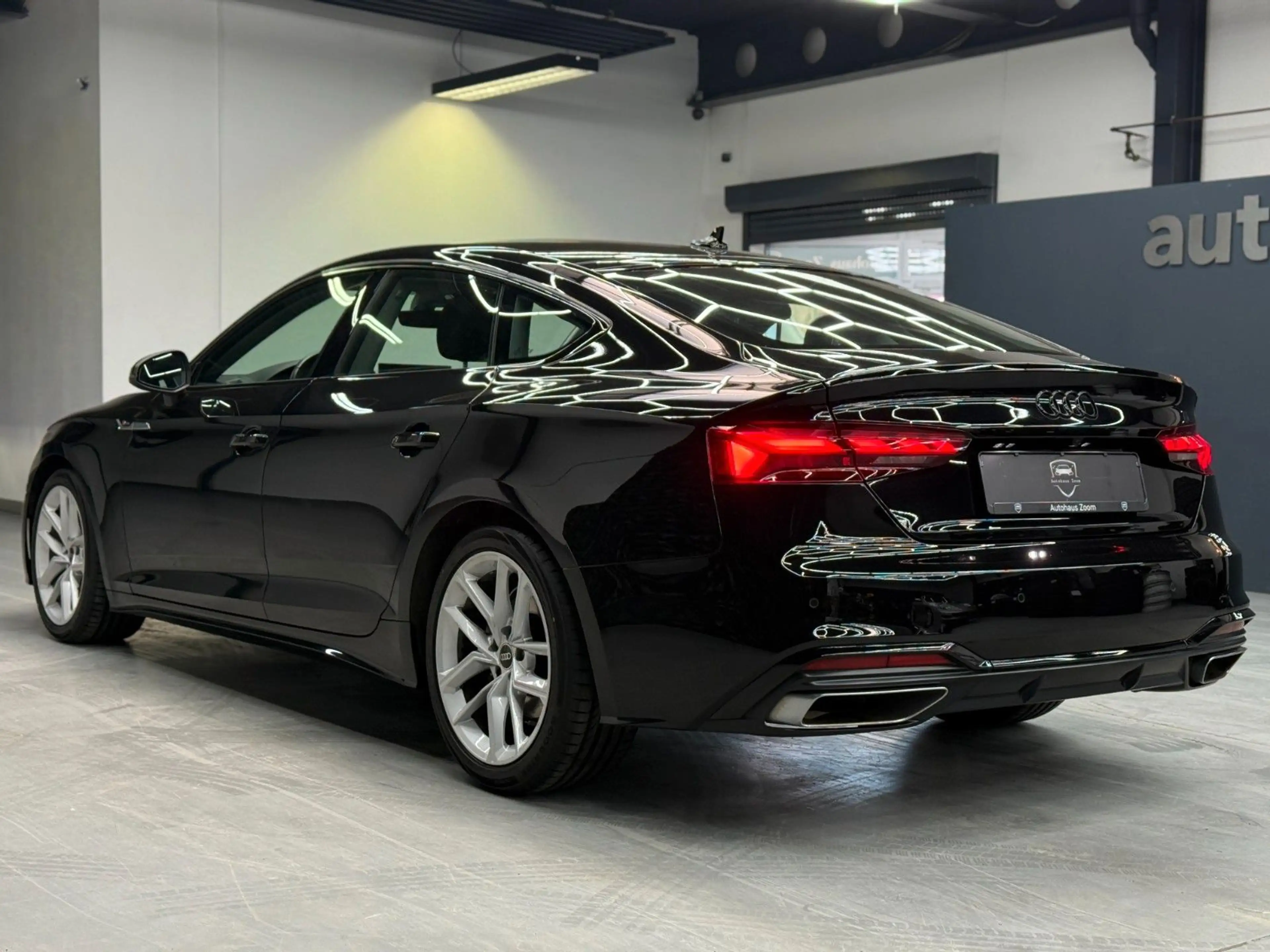 Audi A5 Sportback 40 TFSI S line Schwarz-Paket — photo 7