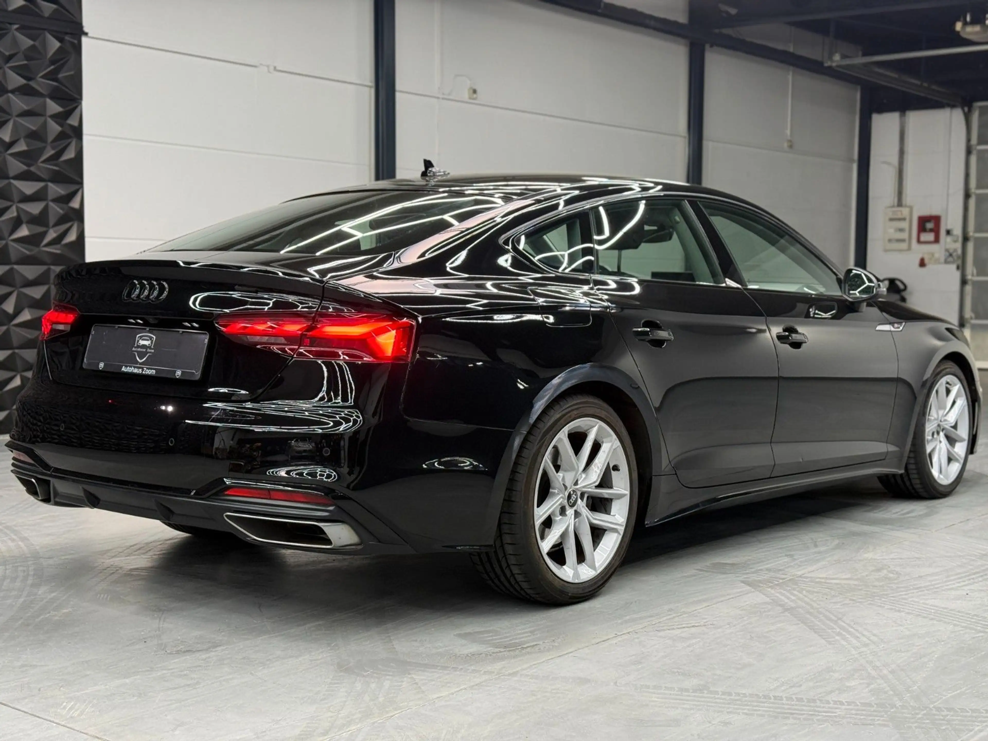 Audi A5 Sportback 40 TFSI S line Schwarz-Paket — photo 11