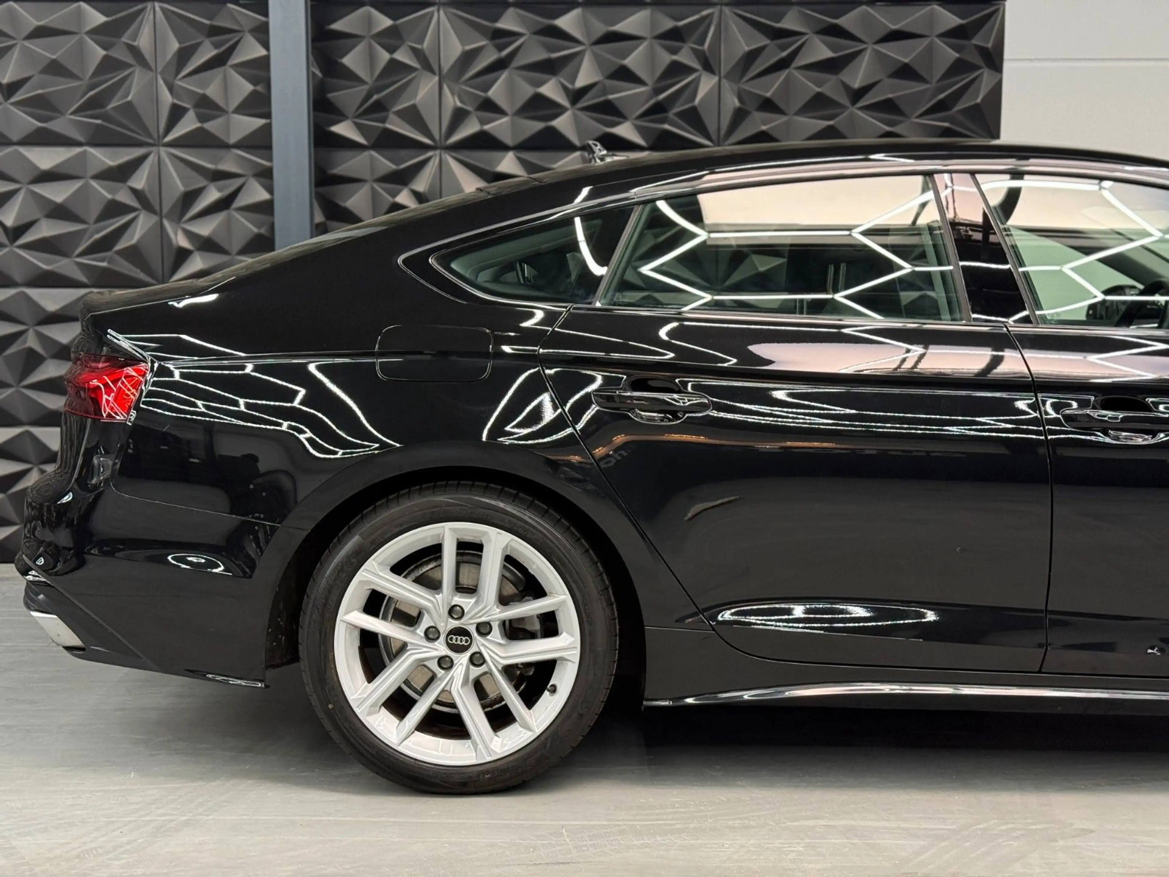 Audi A5 Sportback 40 TFSI S line Schwarz-Paket — photo 14