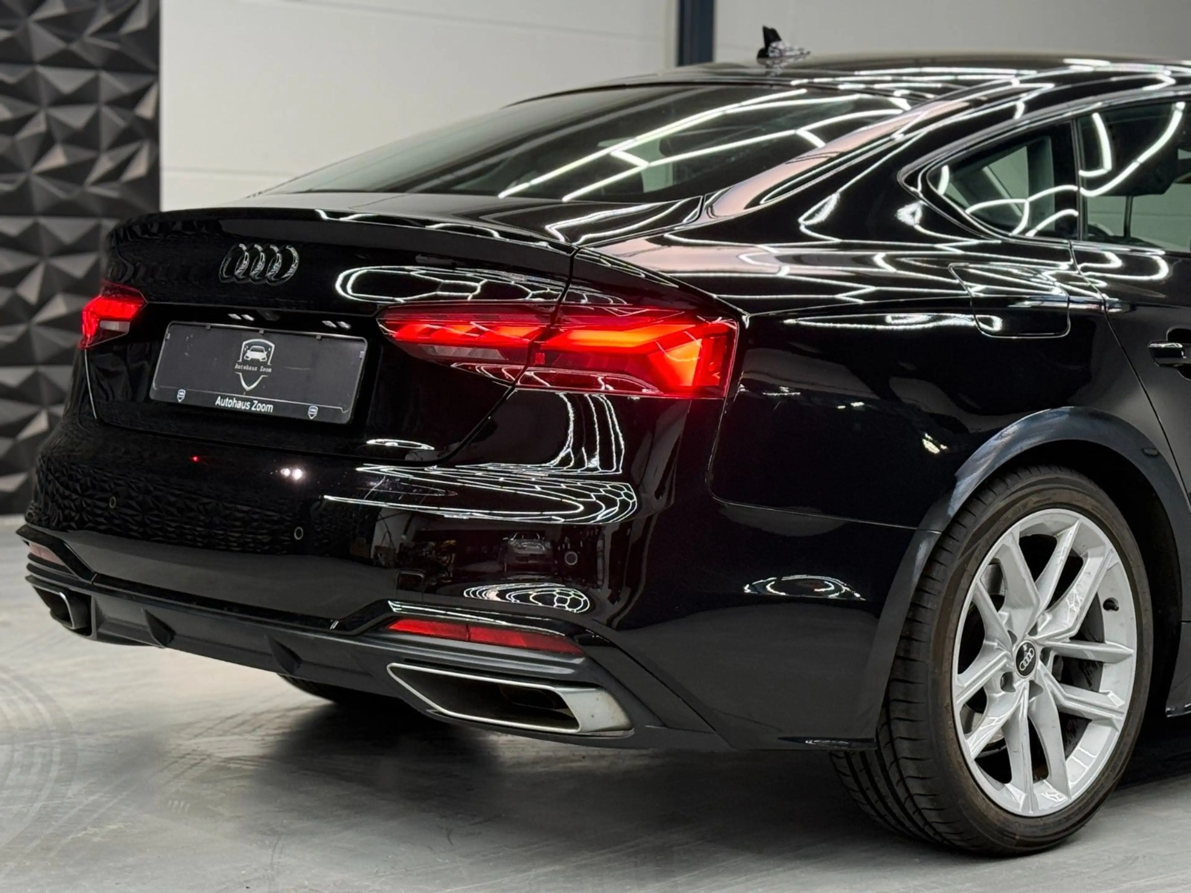 Audi A5 Sportback 40 TFSI S line Schwarz-Paket — photo 12