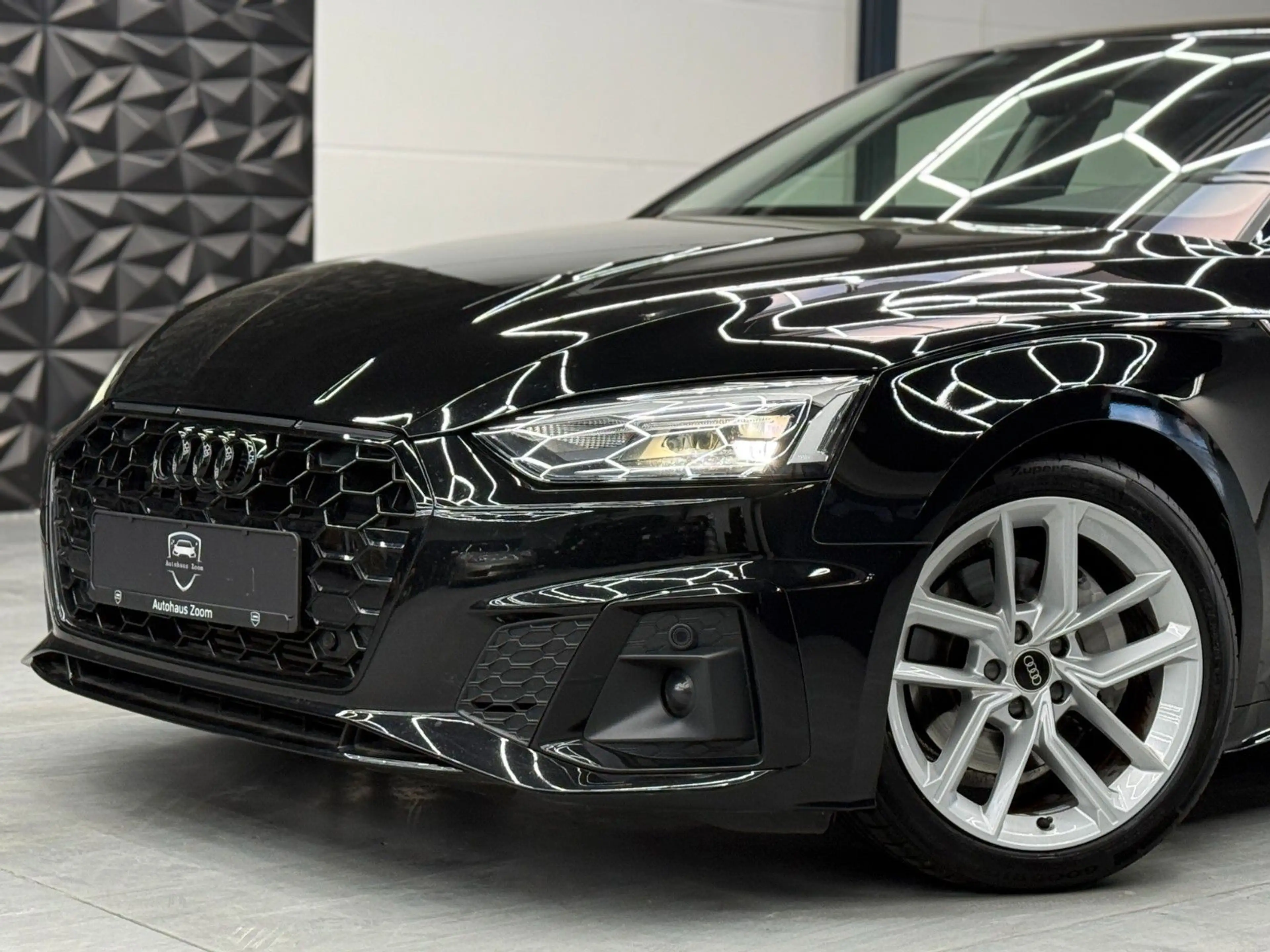 Audi A5 Sportback 40 TFSI S line Schwarz-Paket — photo 3
