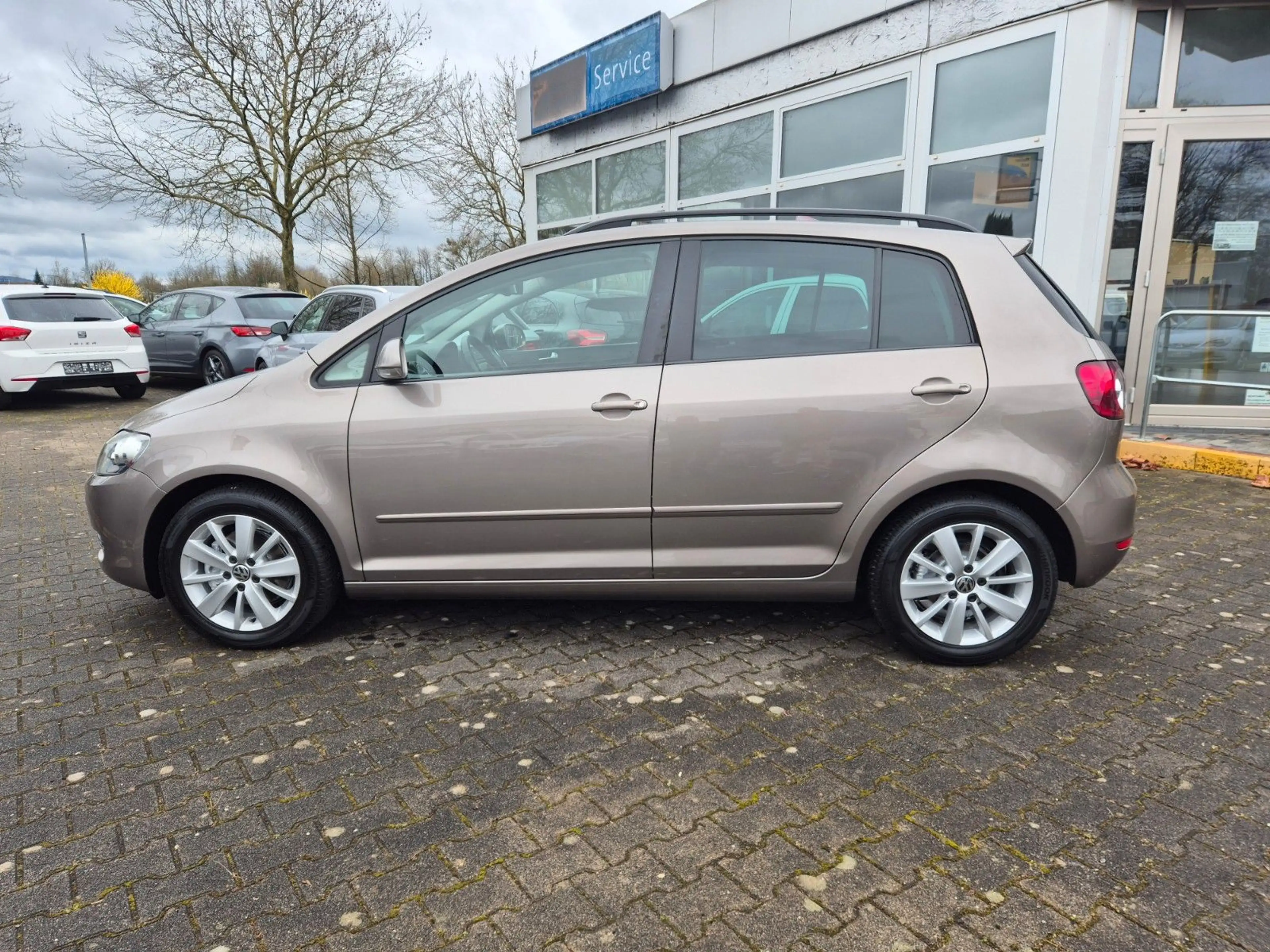 Volkswagen Golf Plus TDI 105KM 1Hd PDC SHZ AHK Zahnriemen N — photo 8
