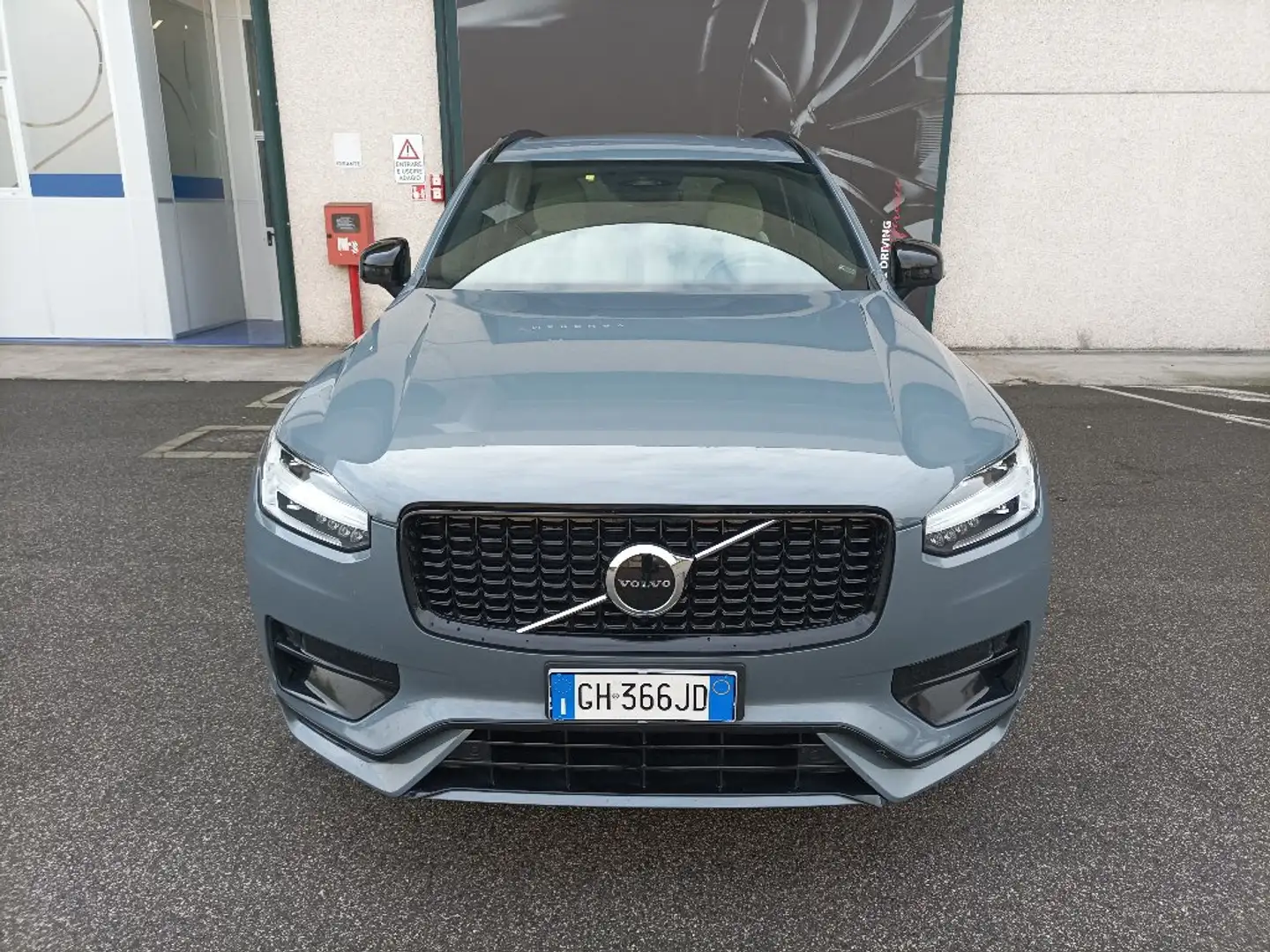 Volvo XC90 B5 (d) AWD Geartronic 7 posti R-design Gris - 1