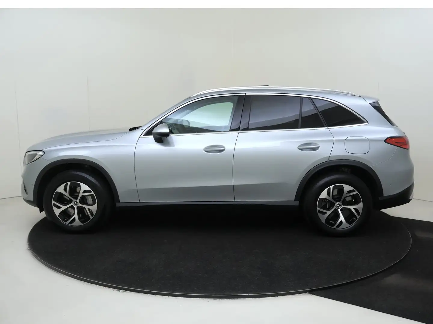 Mercedes-Benz GLC 300 300e 4MATIC Business Line / Stoelverwarming  / Ach Grigio - 2